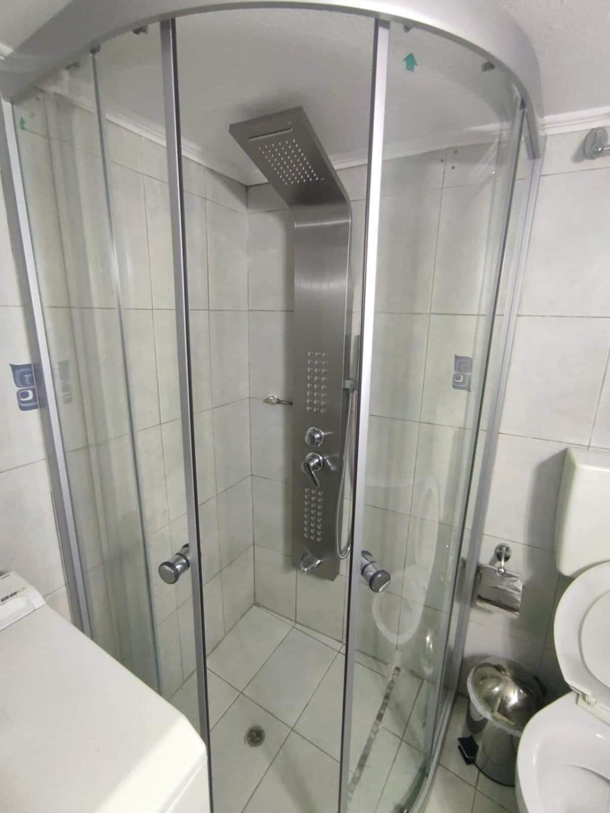One-Bedroom Apartment - Photo 7