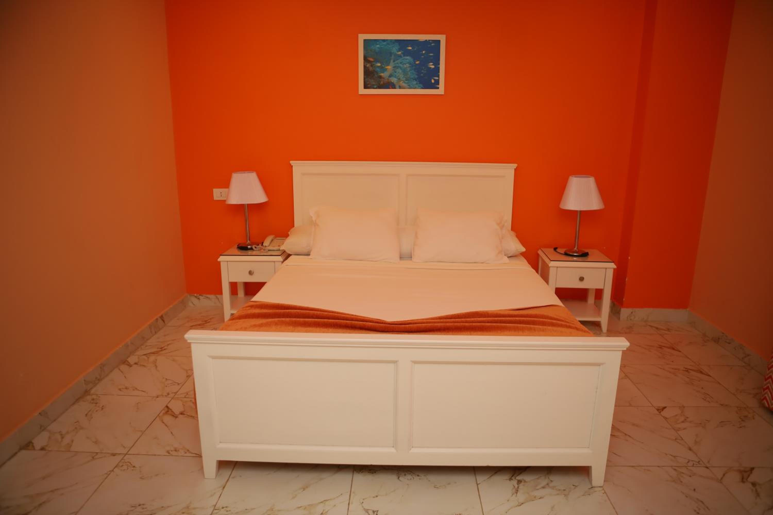 Economy Double Room - Photo 4