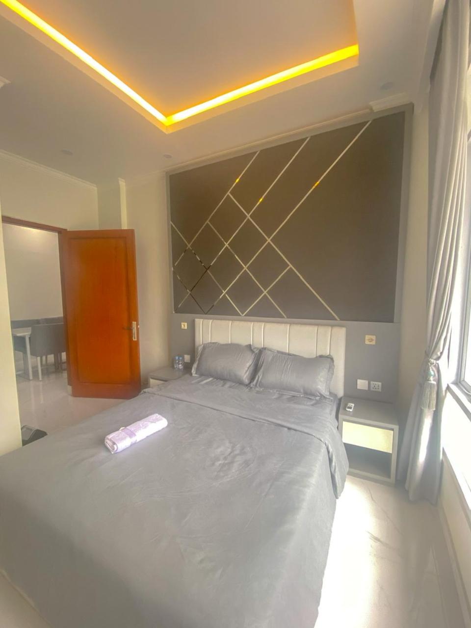 Two-Bedroom Apartment - Photo 19