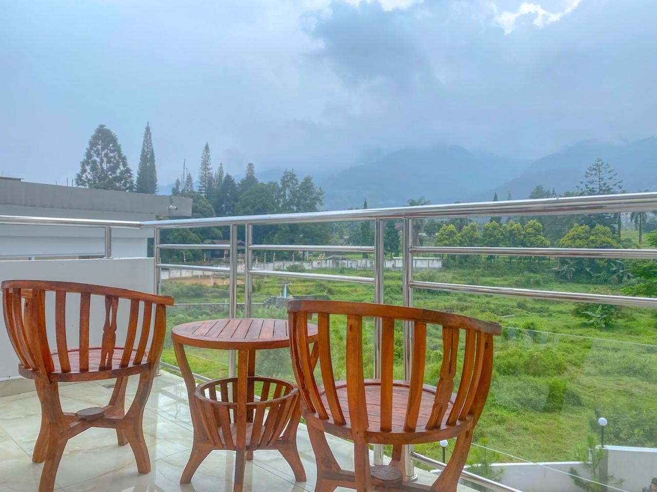 Apartment with Mountain View - Photo 15