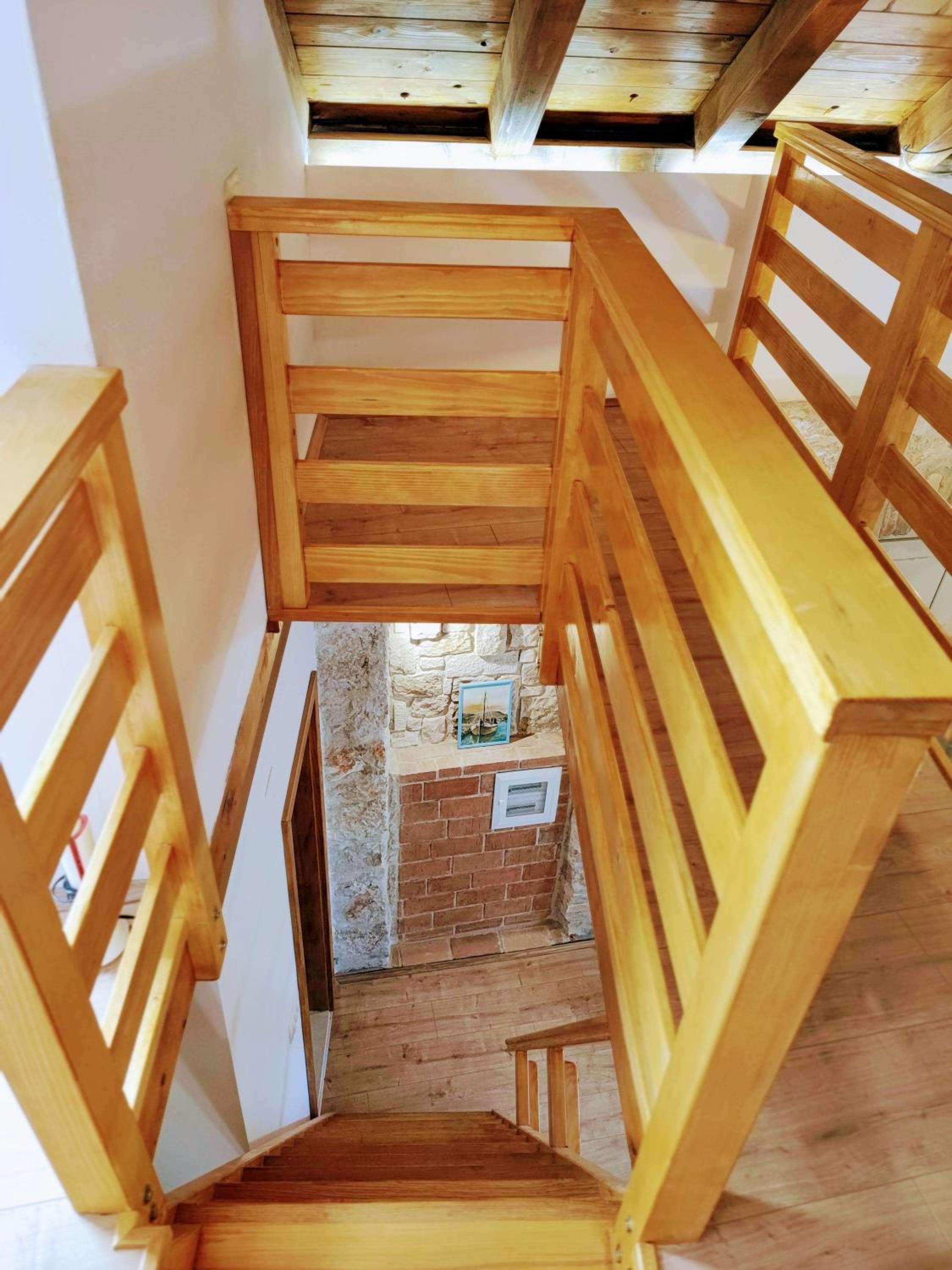 Apartment with Balcony - Photo 8