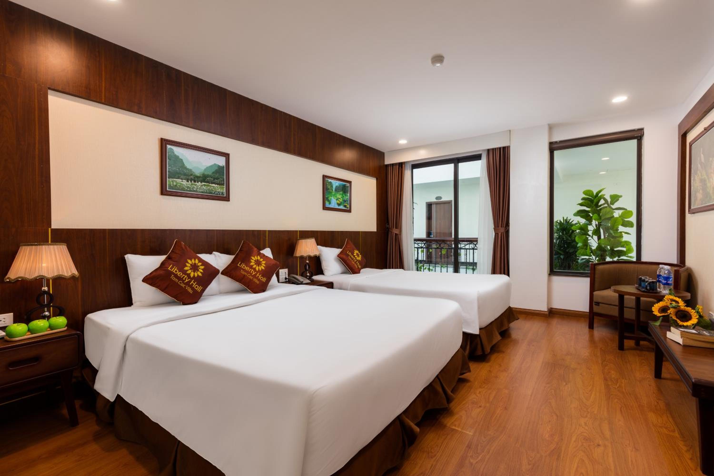Deluxe Family Room