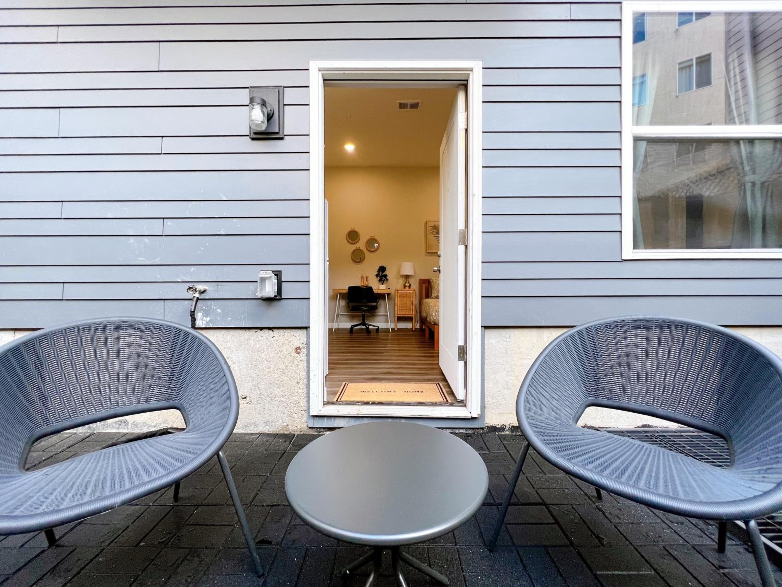 Apartment with Garden View - Photo 6