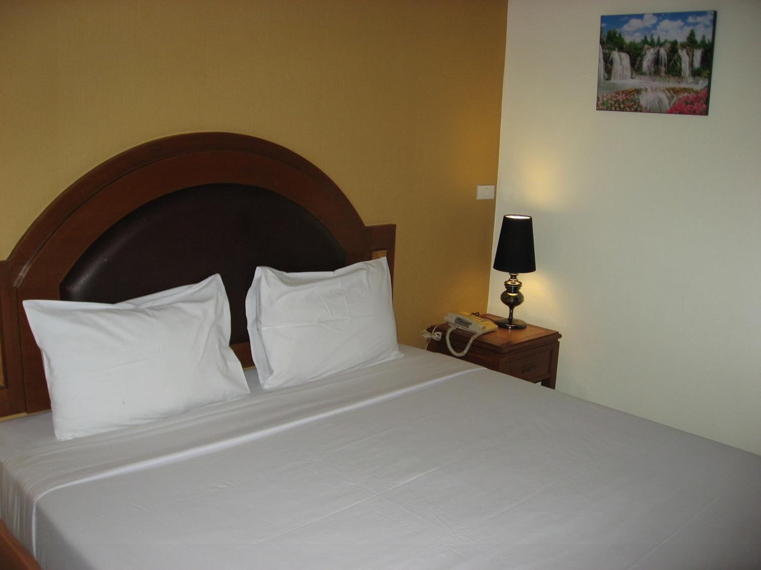 Standard Double Room - Photo 6