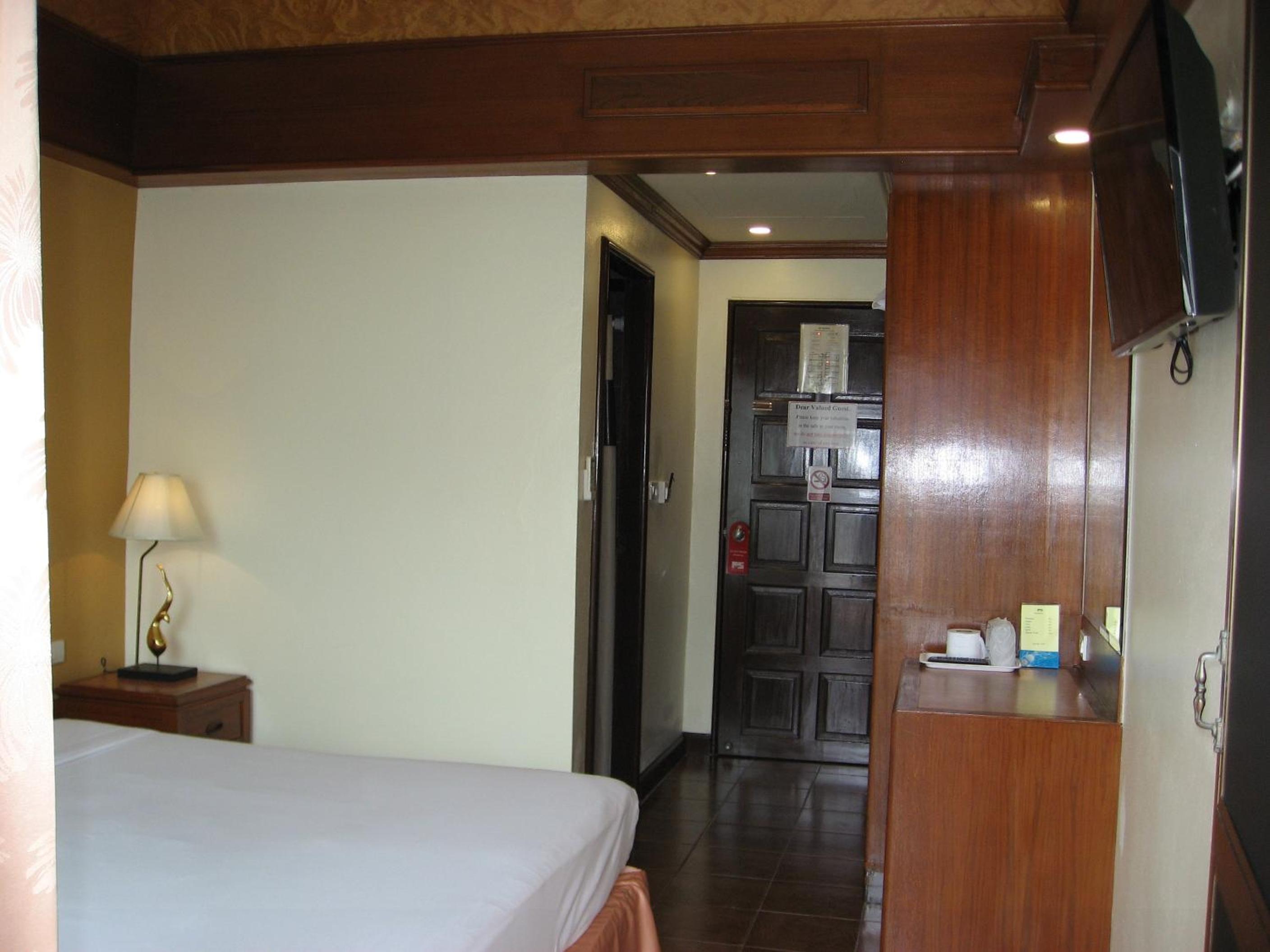 Standard Double Room - Photo 5