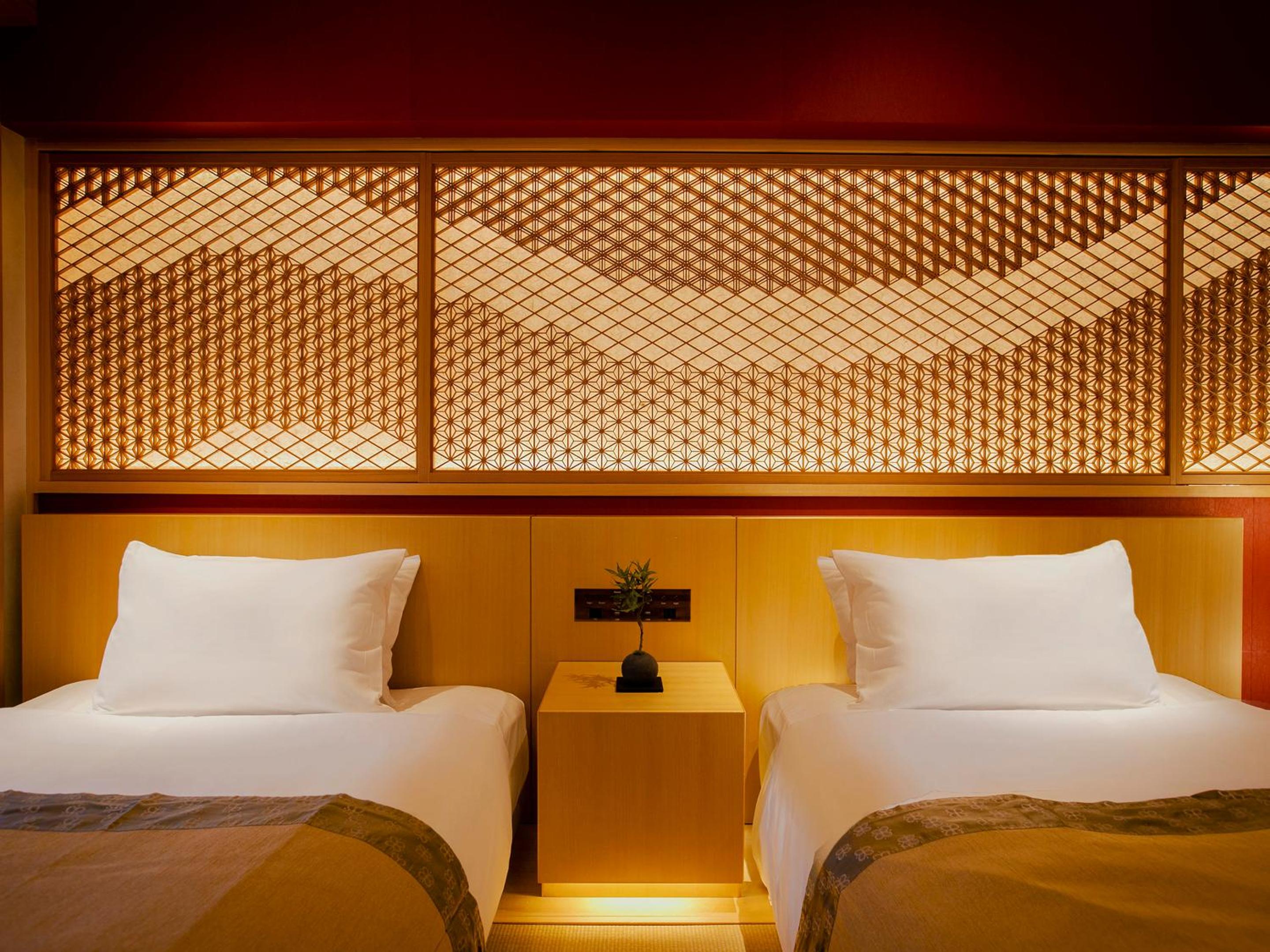 Twin Room - Non-Smoking photo 2