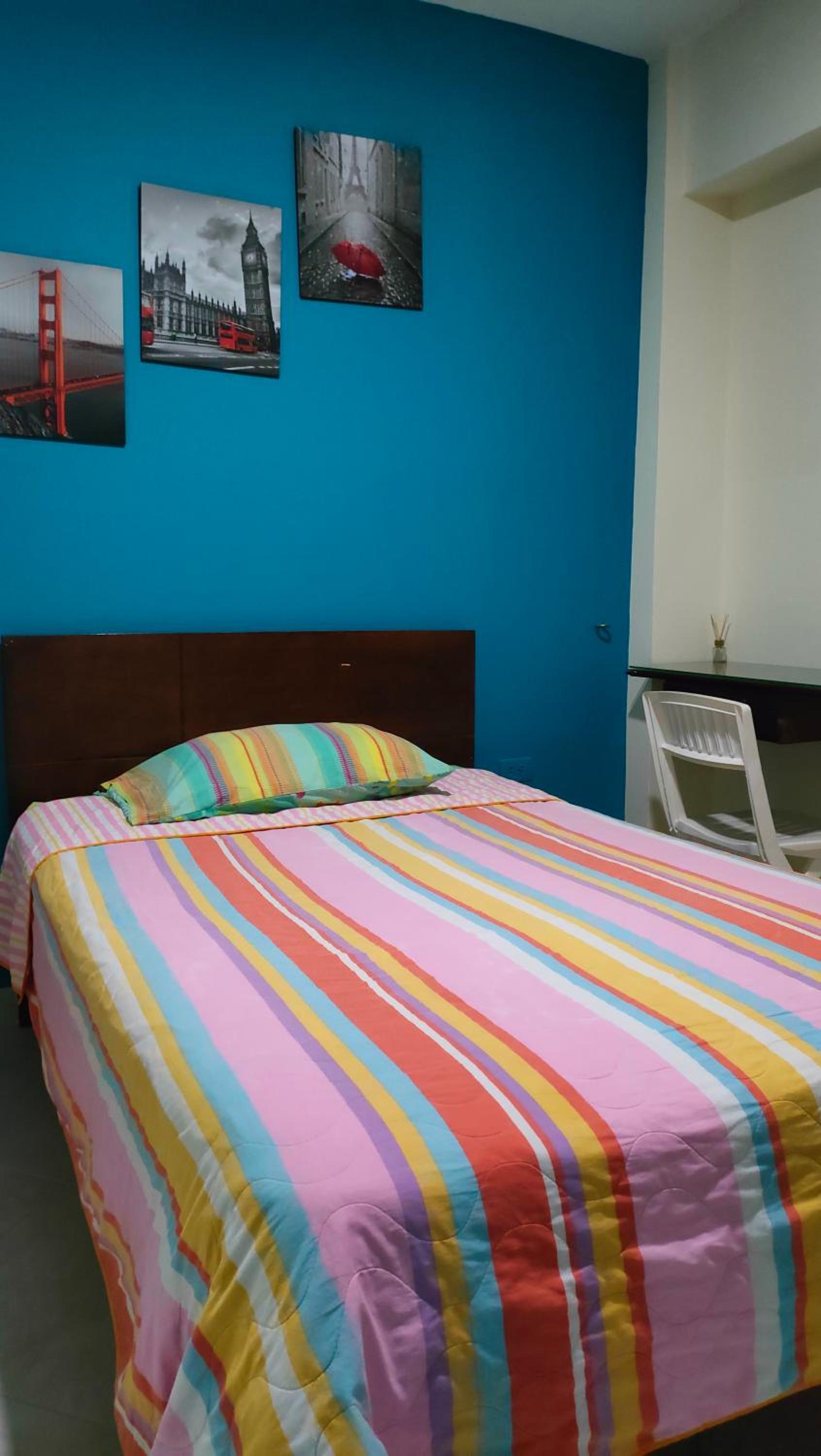 Single Room with Private Bathroom photo 2