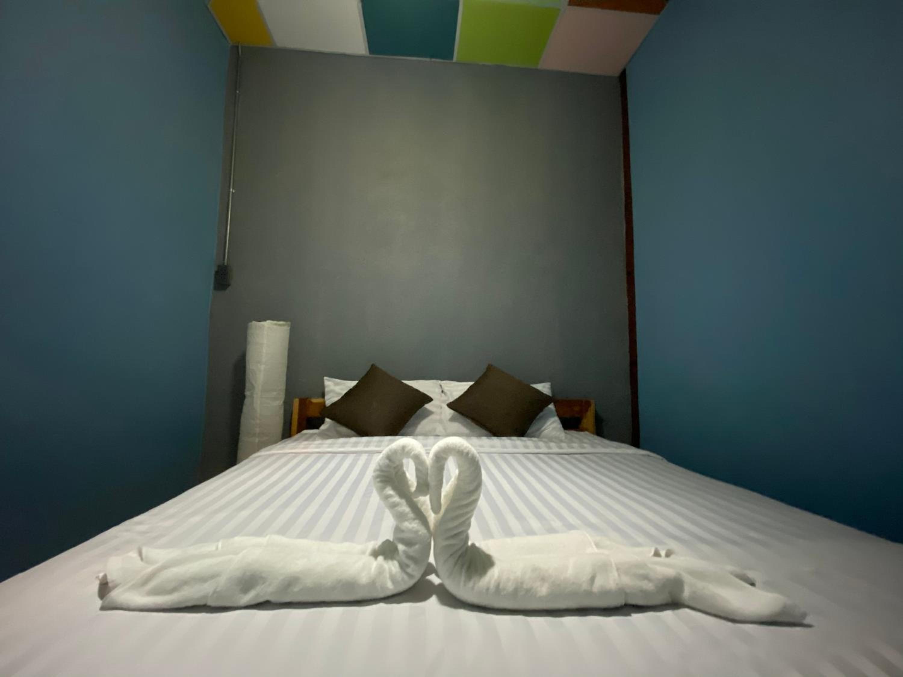 Triple Room with Private Bathroom - Photo 1