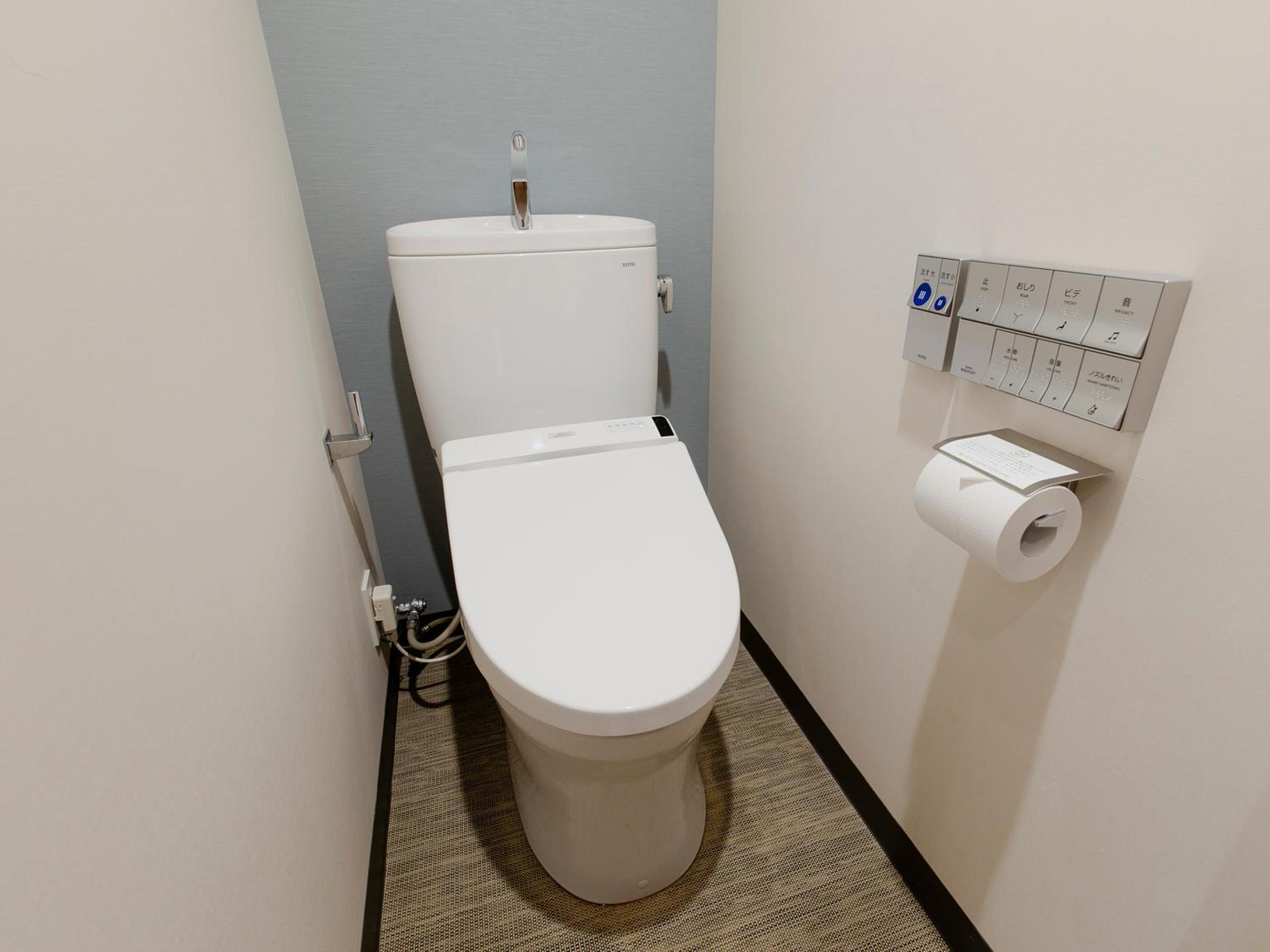 Triple Room - Non-Smoking photo 2