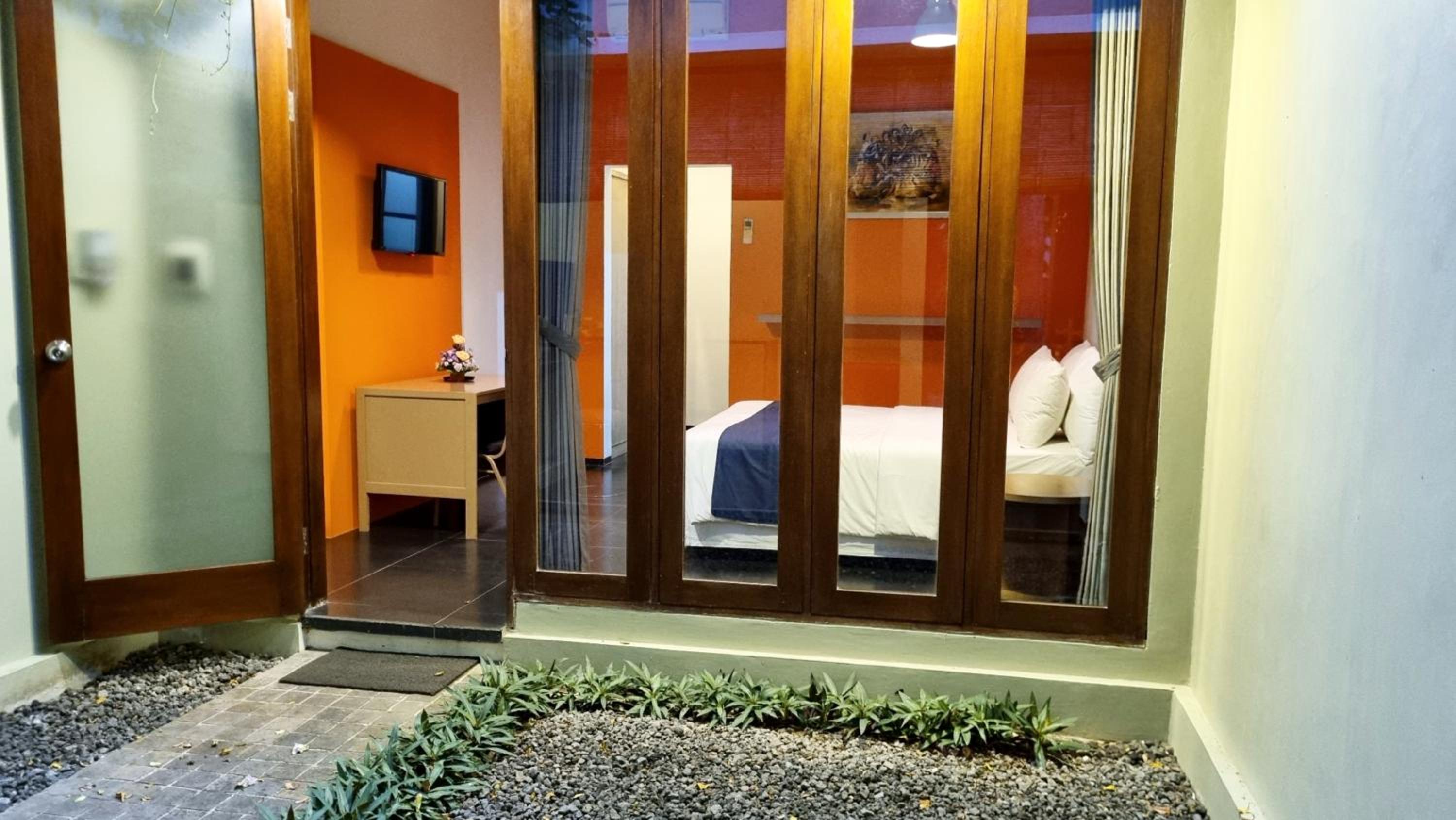 Gardenia Deluxe Room - Photo 7