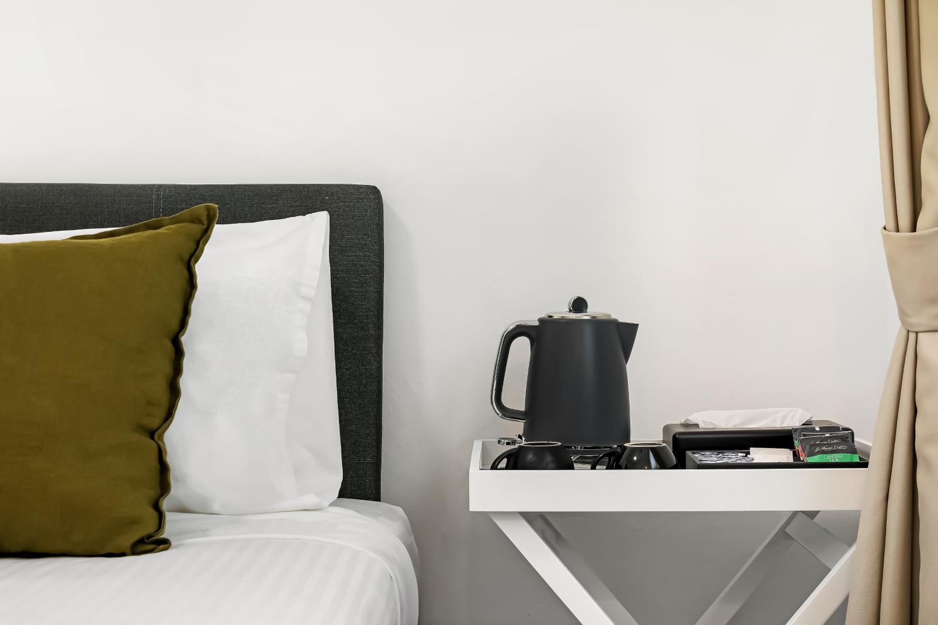 Double Room with Private Bathroom - Photo 3