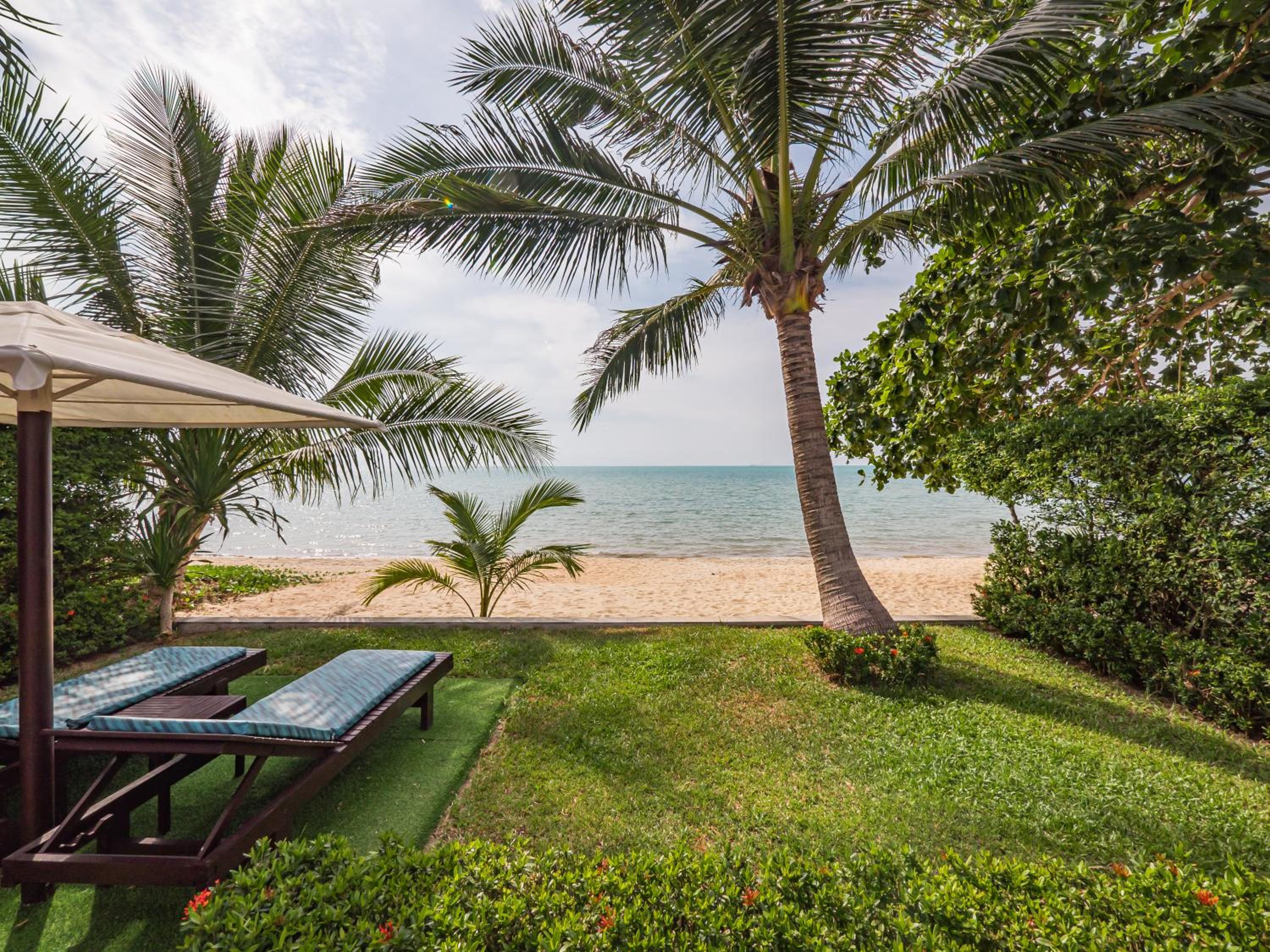 Villa with Private Pool - Beach Front photo 2