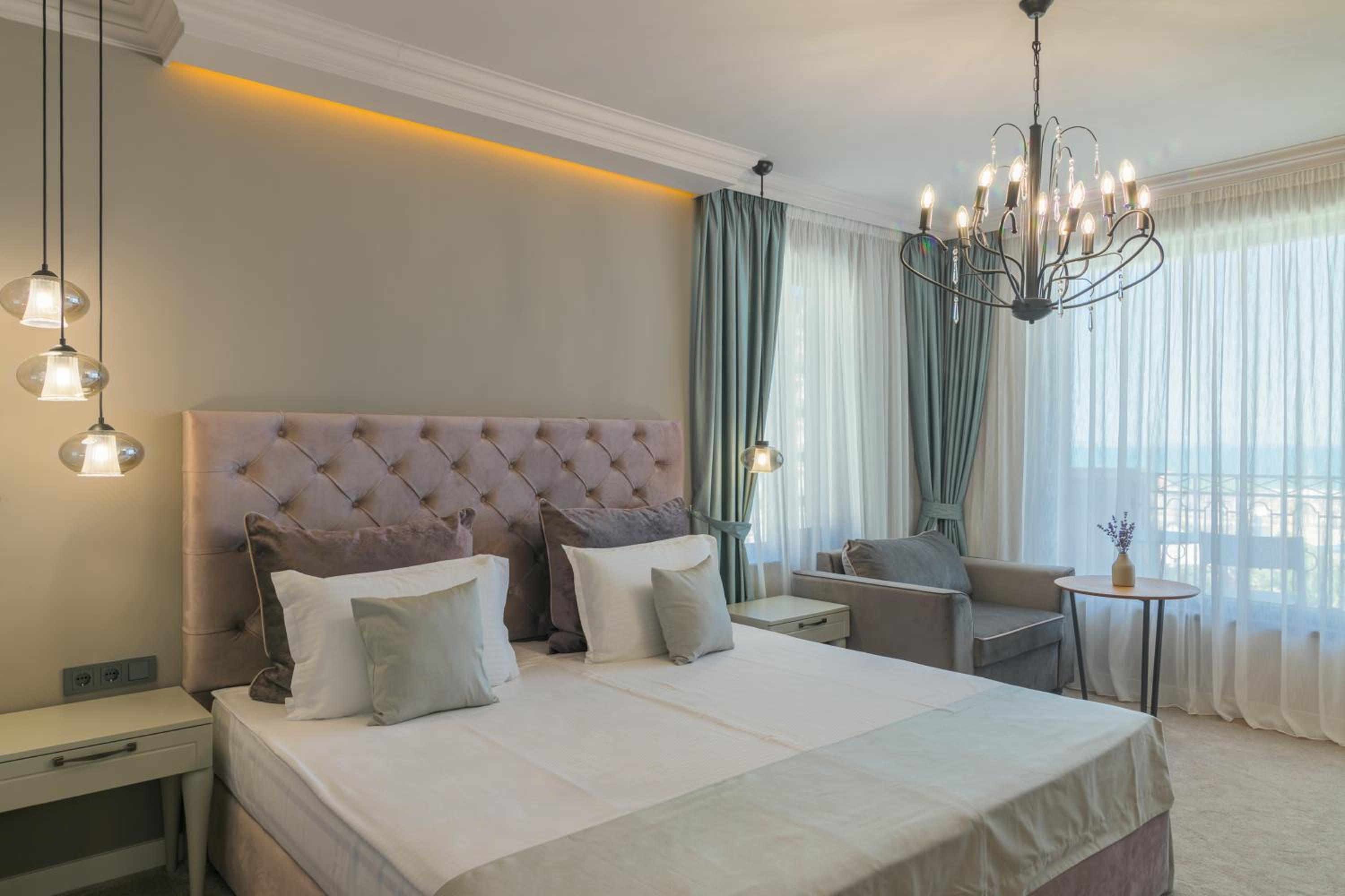 Double Room with Balcony and Sea View - Free Parking