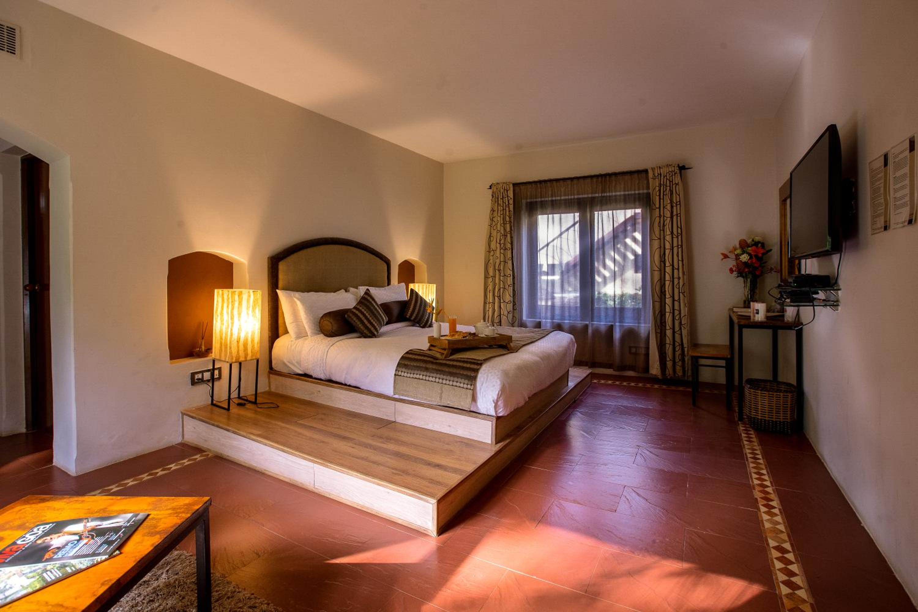 Deluxe Double or Twin Room - Photo 7
