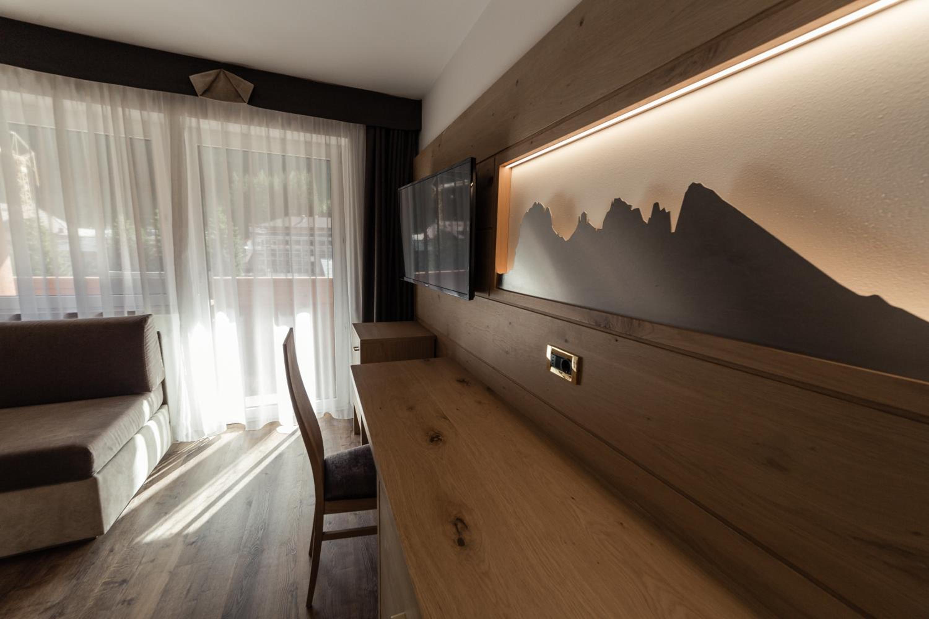 Standard Double or Twin Room with Balcony photo 2