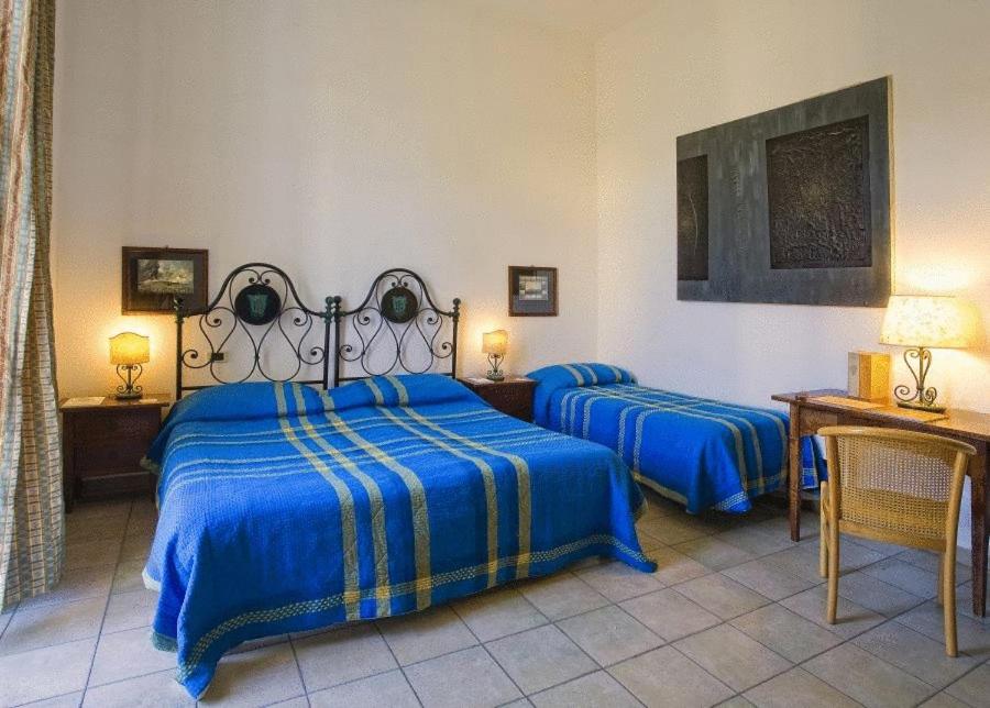 Standard Double Room - Photo 2