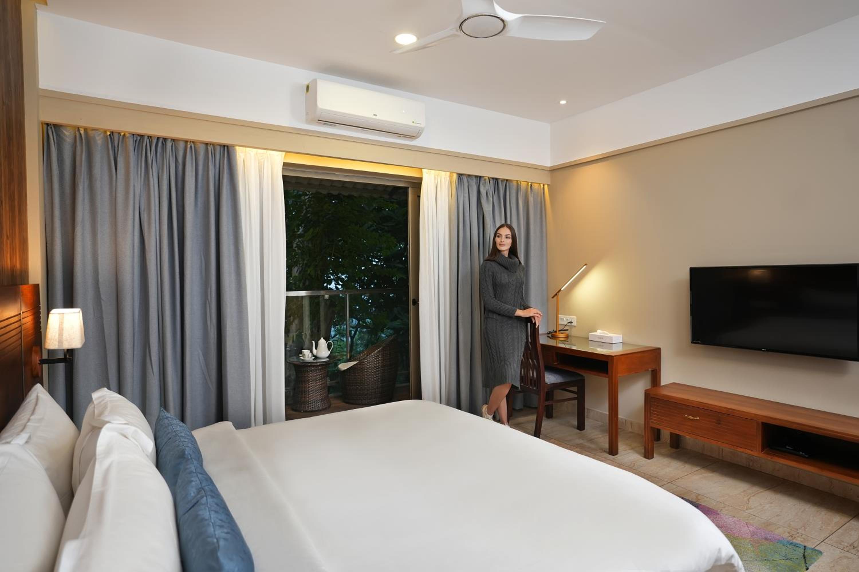 Jacuzzi Suite with 10% discount on Spa - Photo 6