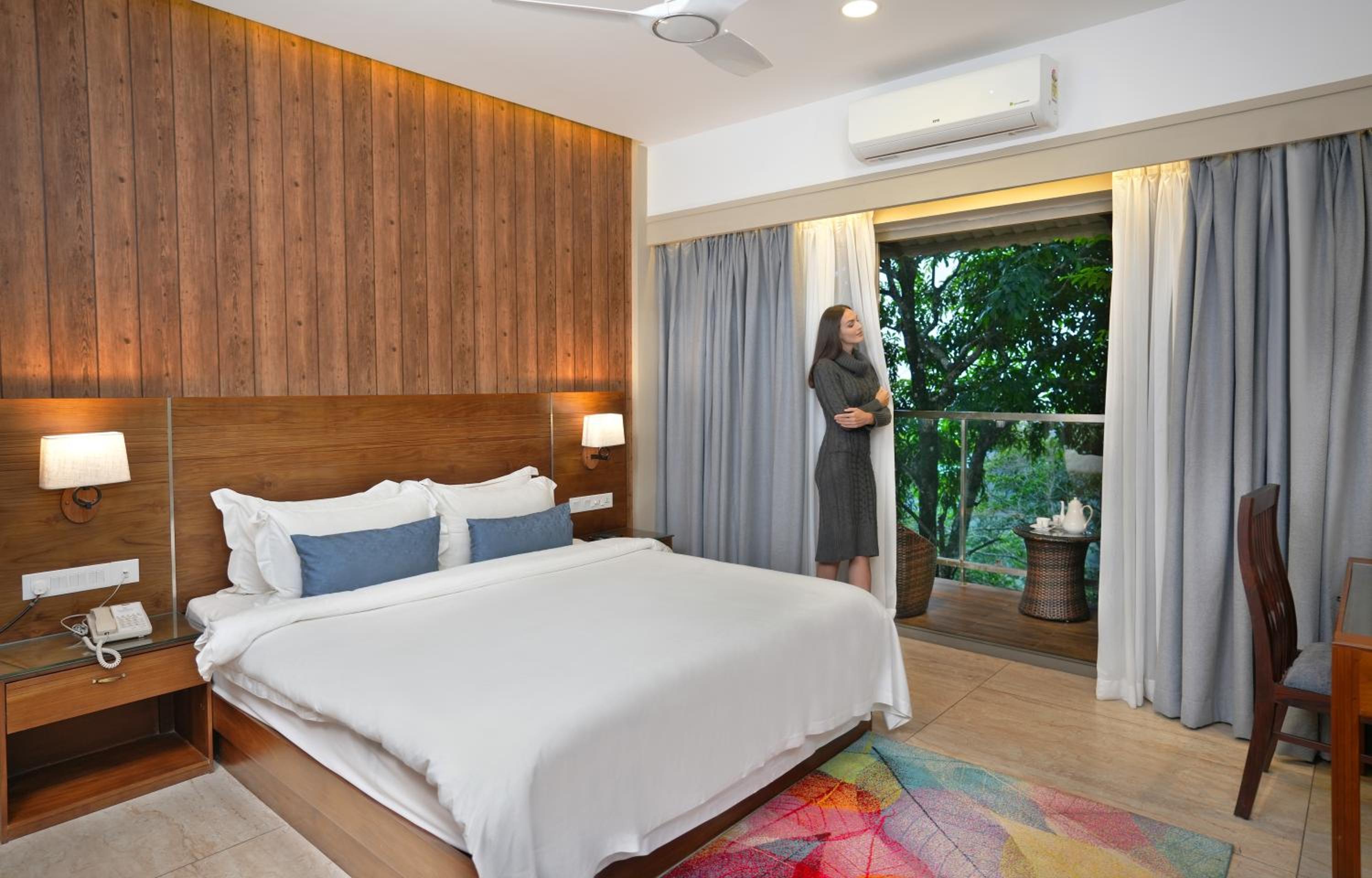 Jacuzzi Suite with 10% discount on Spa - Photo 1