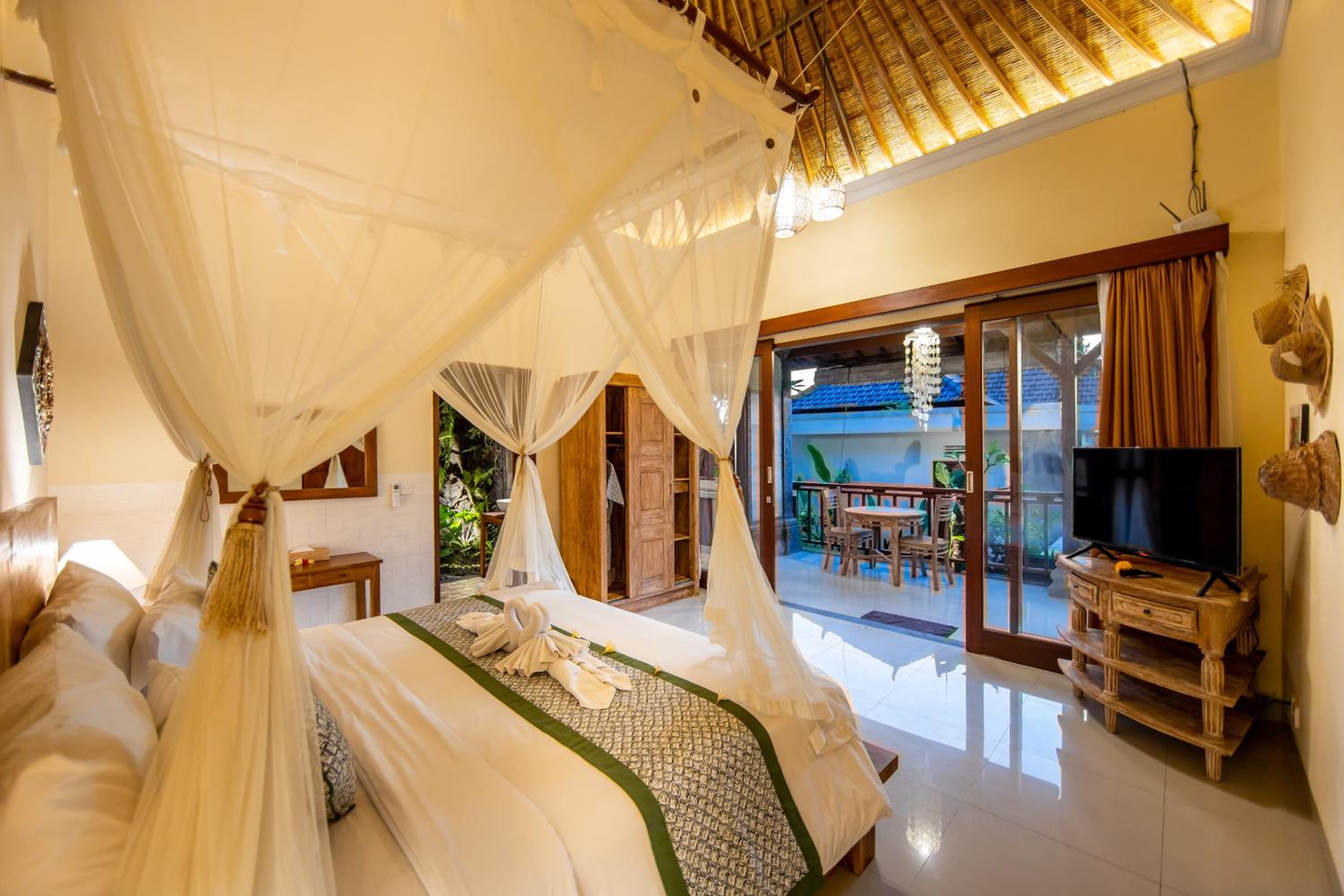 Standard Villa
