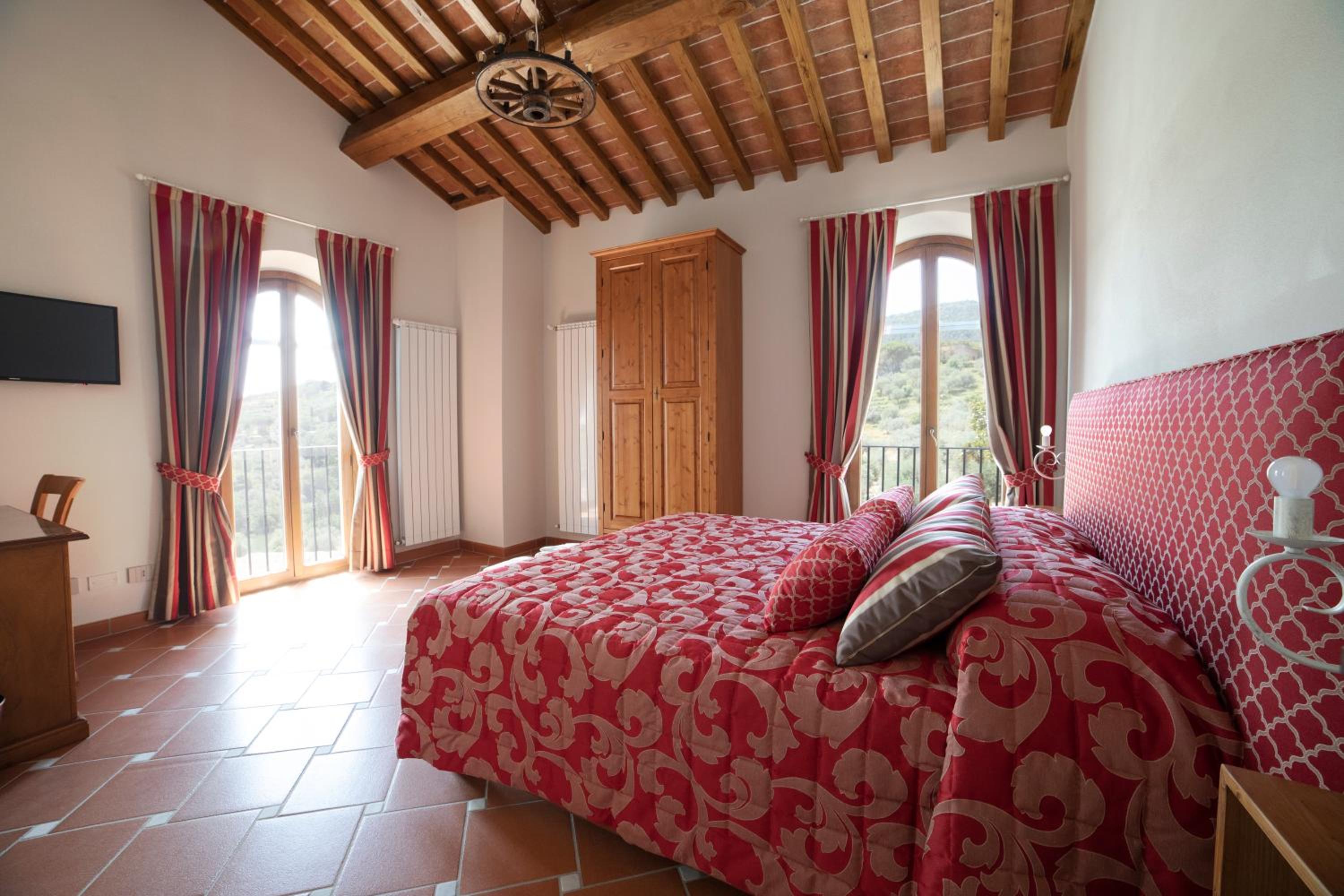 Large Double Room photo 1