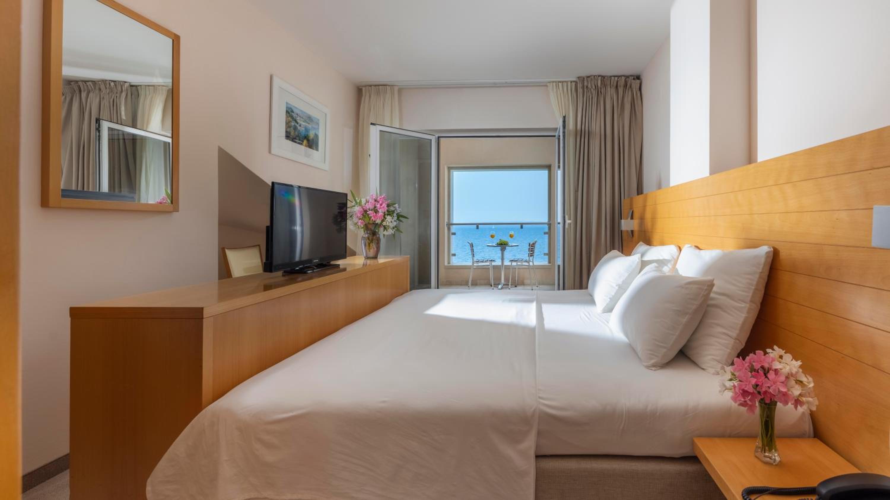 Premium Double Room - Photo 1