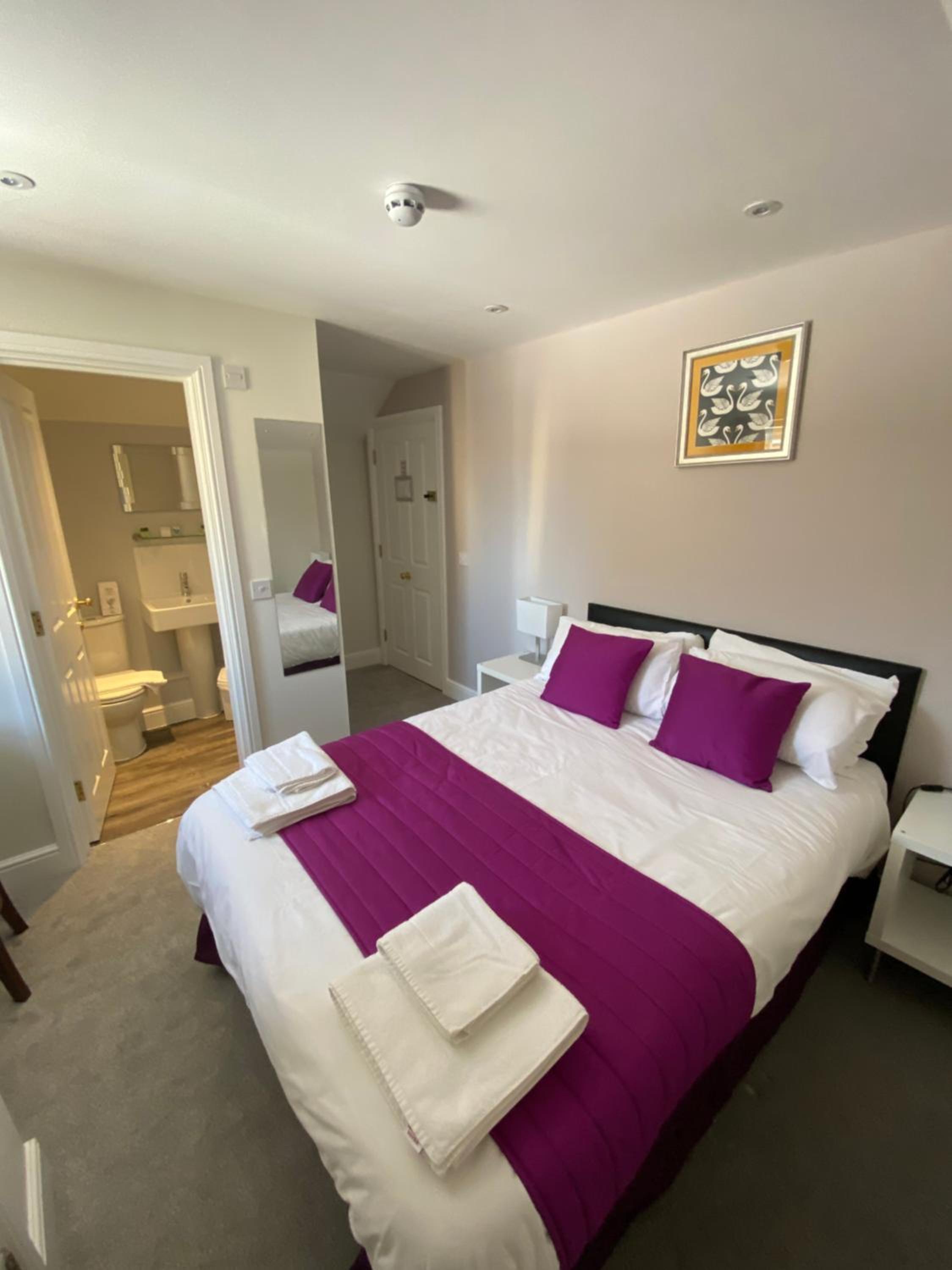 Double Room - Photo 14
