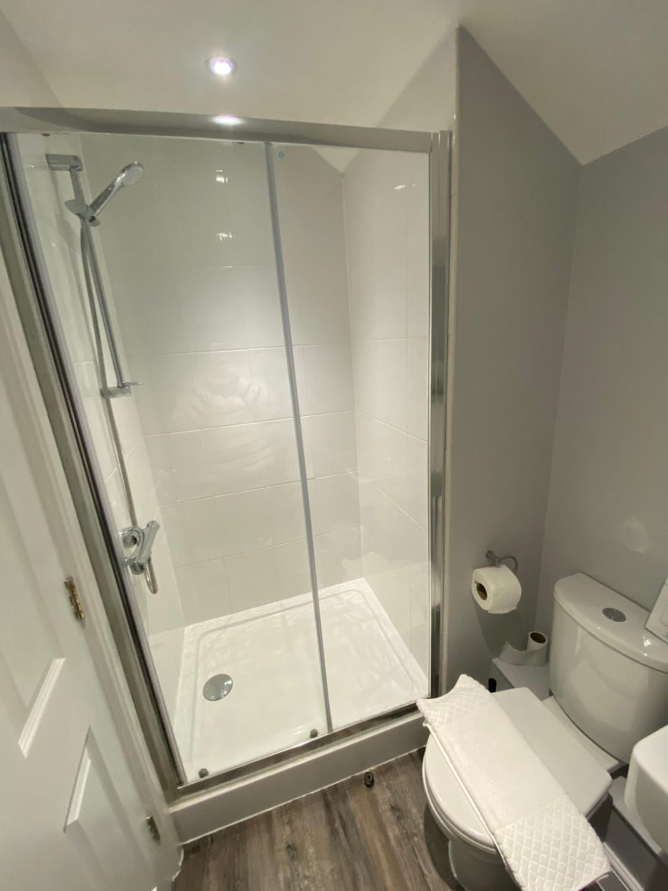 Double Room - Photo 2
