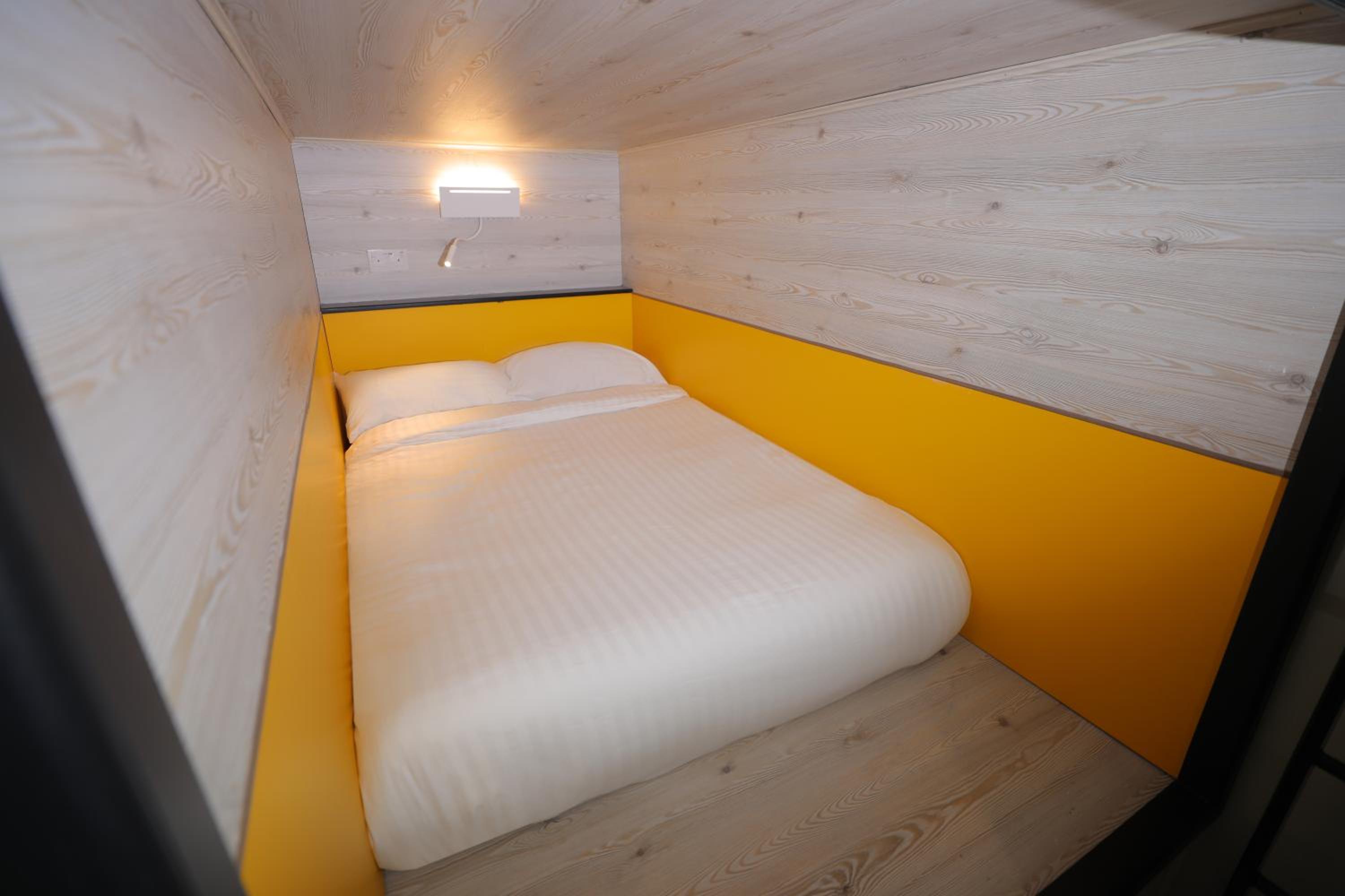 Double Kapuseru Capsule in a suite for 8 - Shared Facilities 