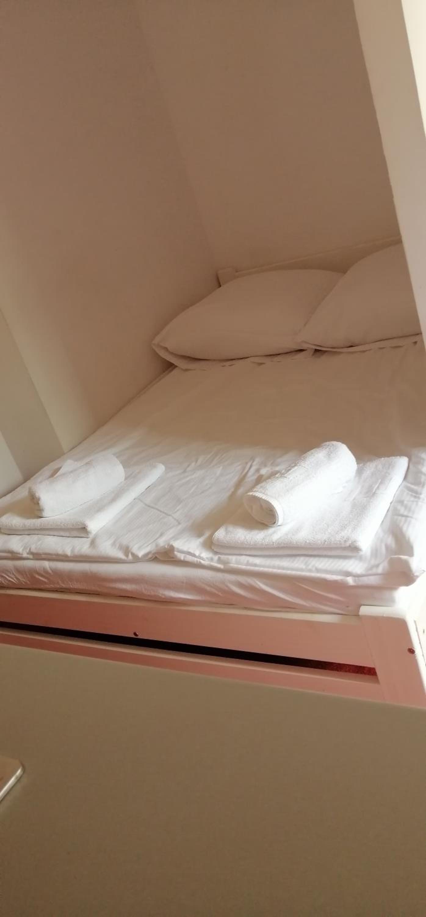 Double Room with Extra Bed photo 2
