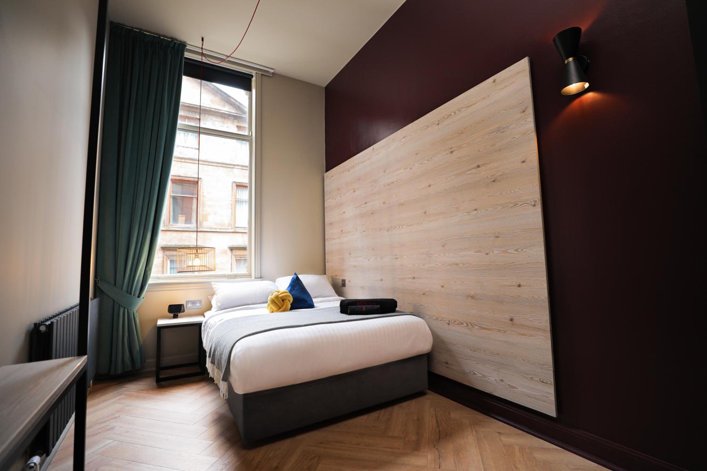 Private Bijou Bed - Shared Facilities
