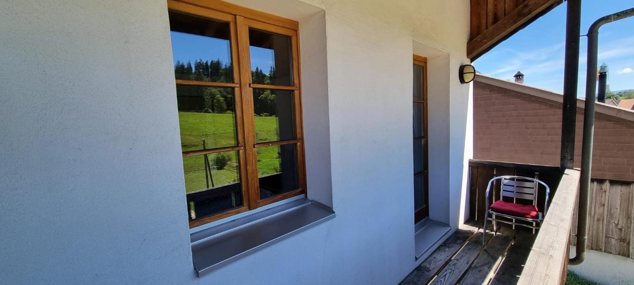 Family Room with Private Bathroom - Photo 8