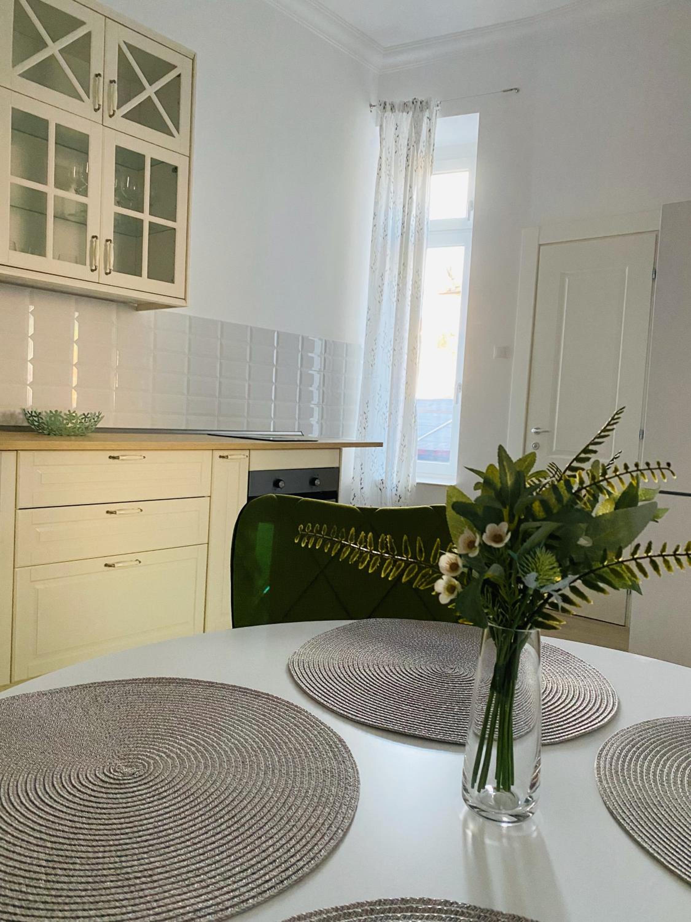 One-Bedroom Apartment - Photo 10