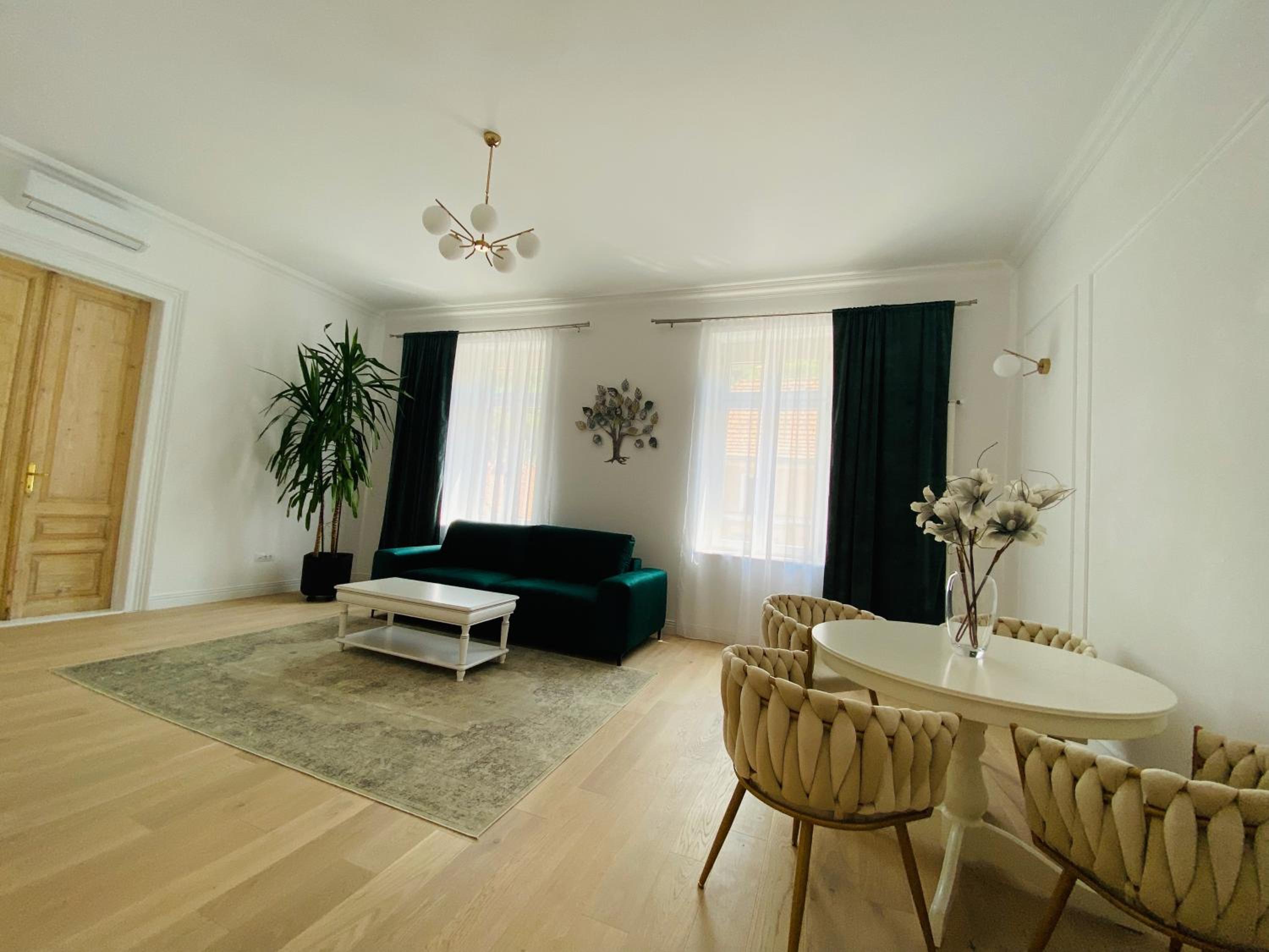 One-Bedroom Apartment - Photo 5