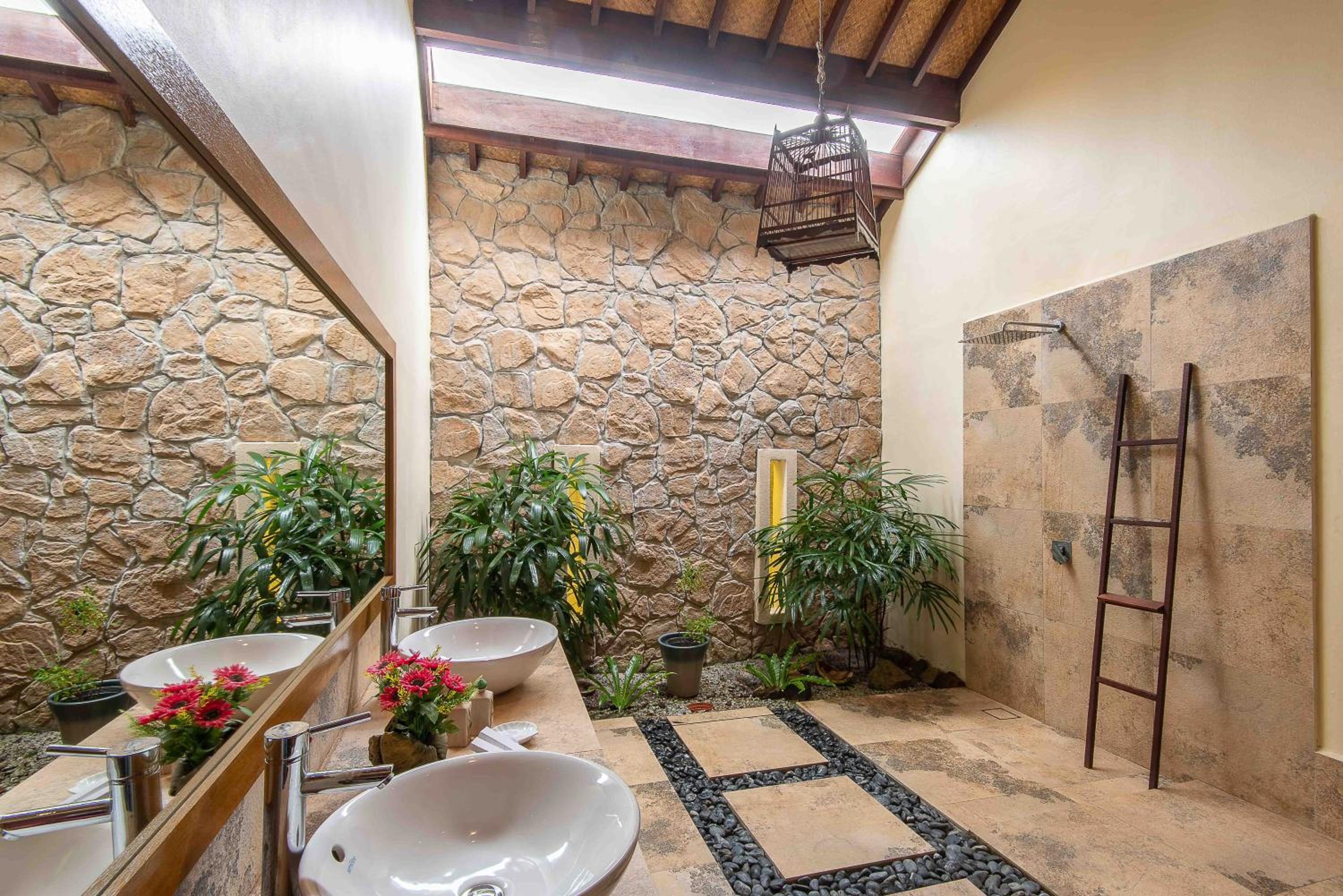 Limasan Tempe Villa  - Photo 14
