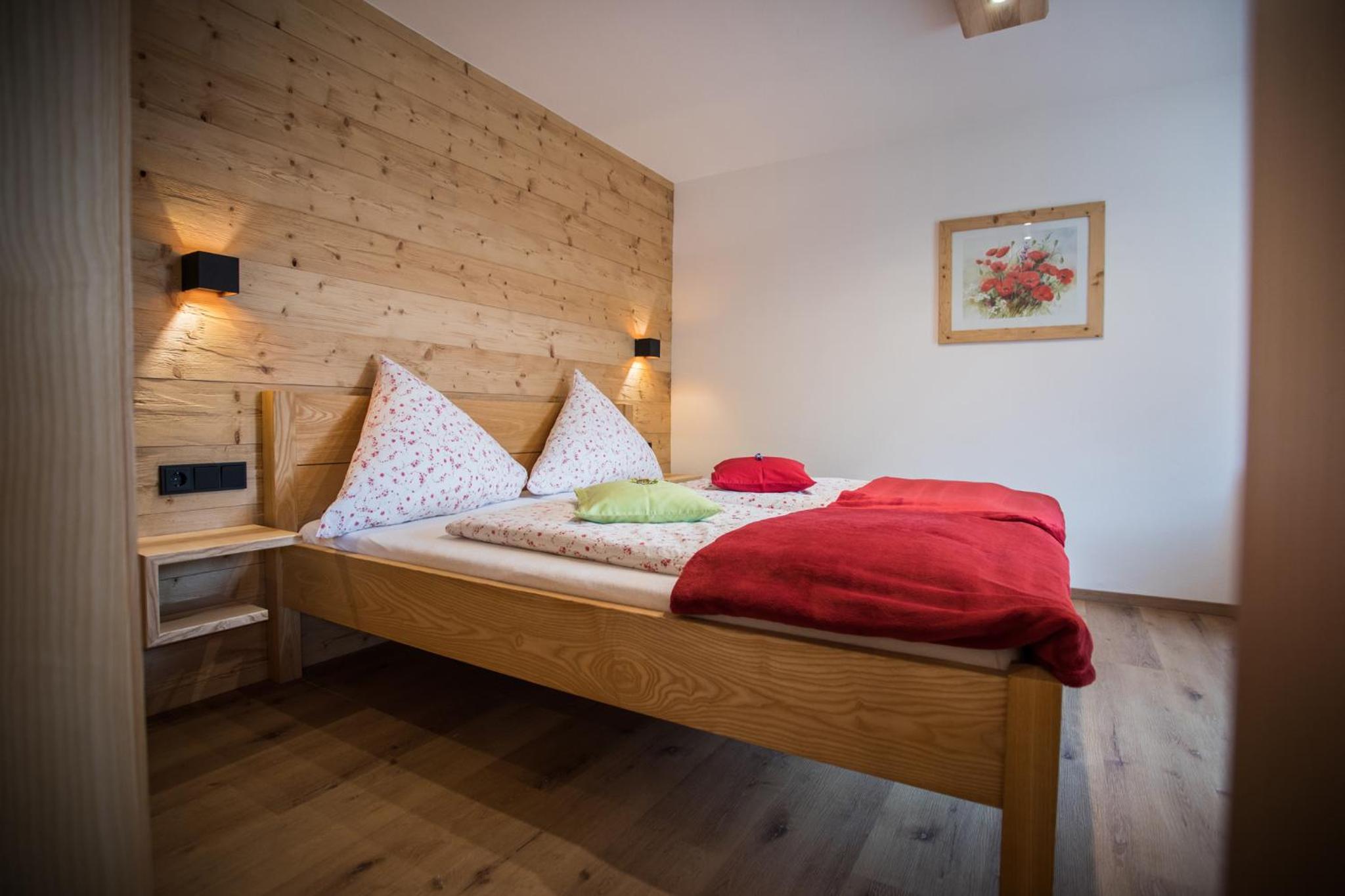 Two-Bedroom Apartment with Balcony photo 3