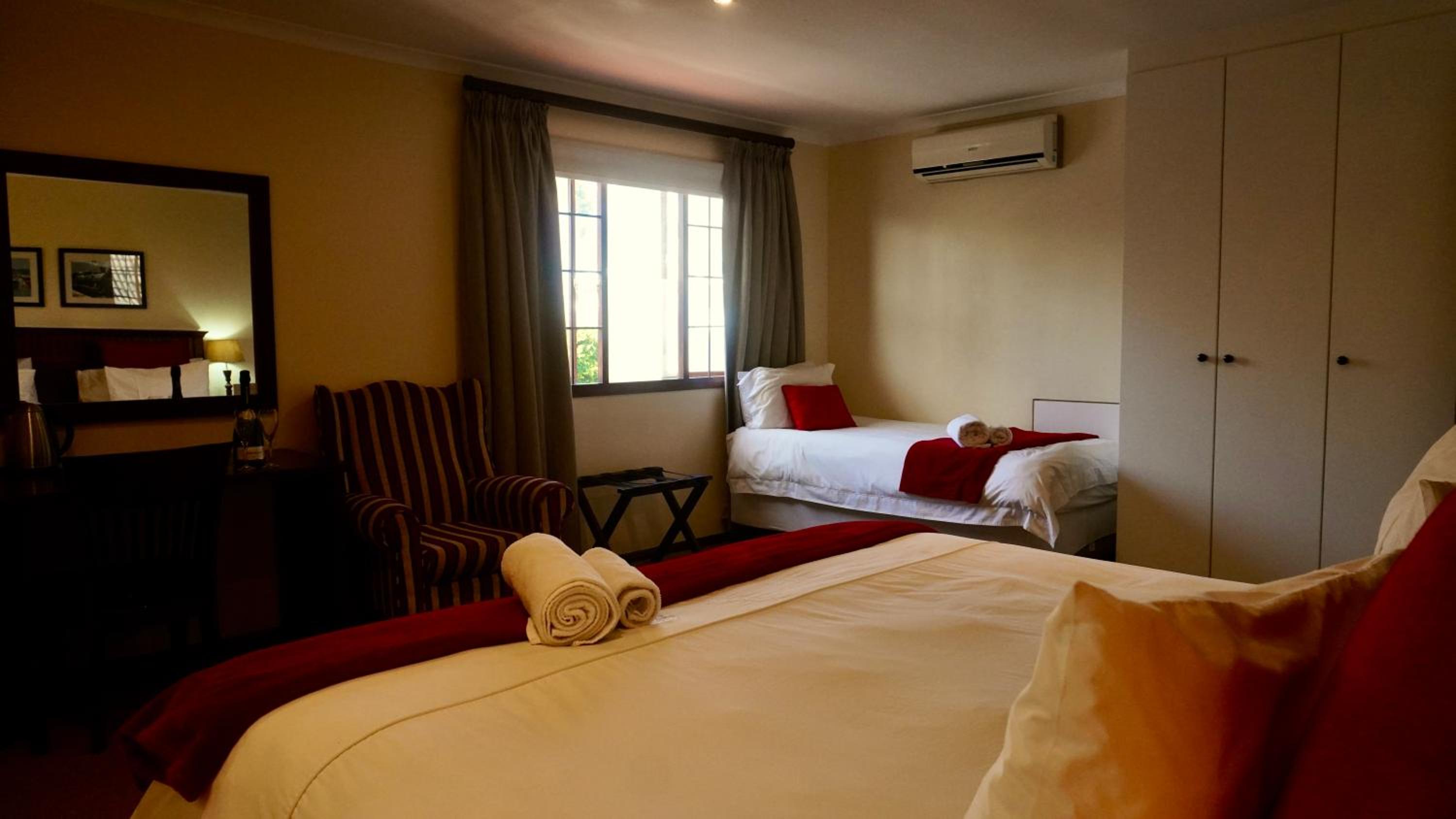 Deluxe Triple Room photo 2