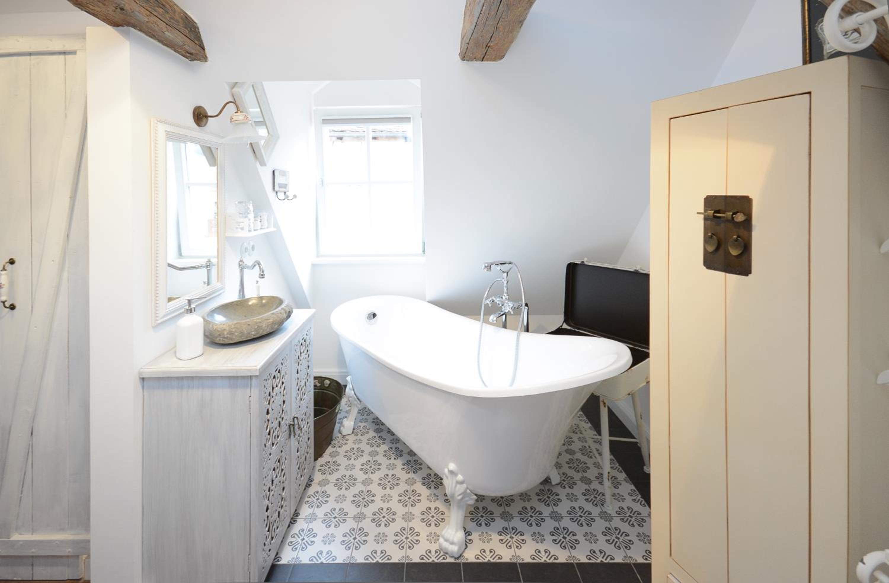 Small Double Room - Photo 4