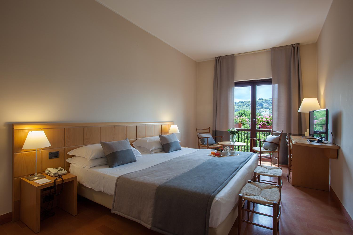 Superior Double or Twin Room - Photo 3