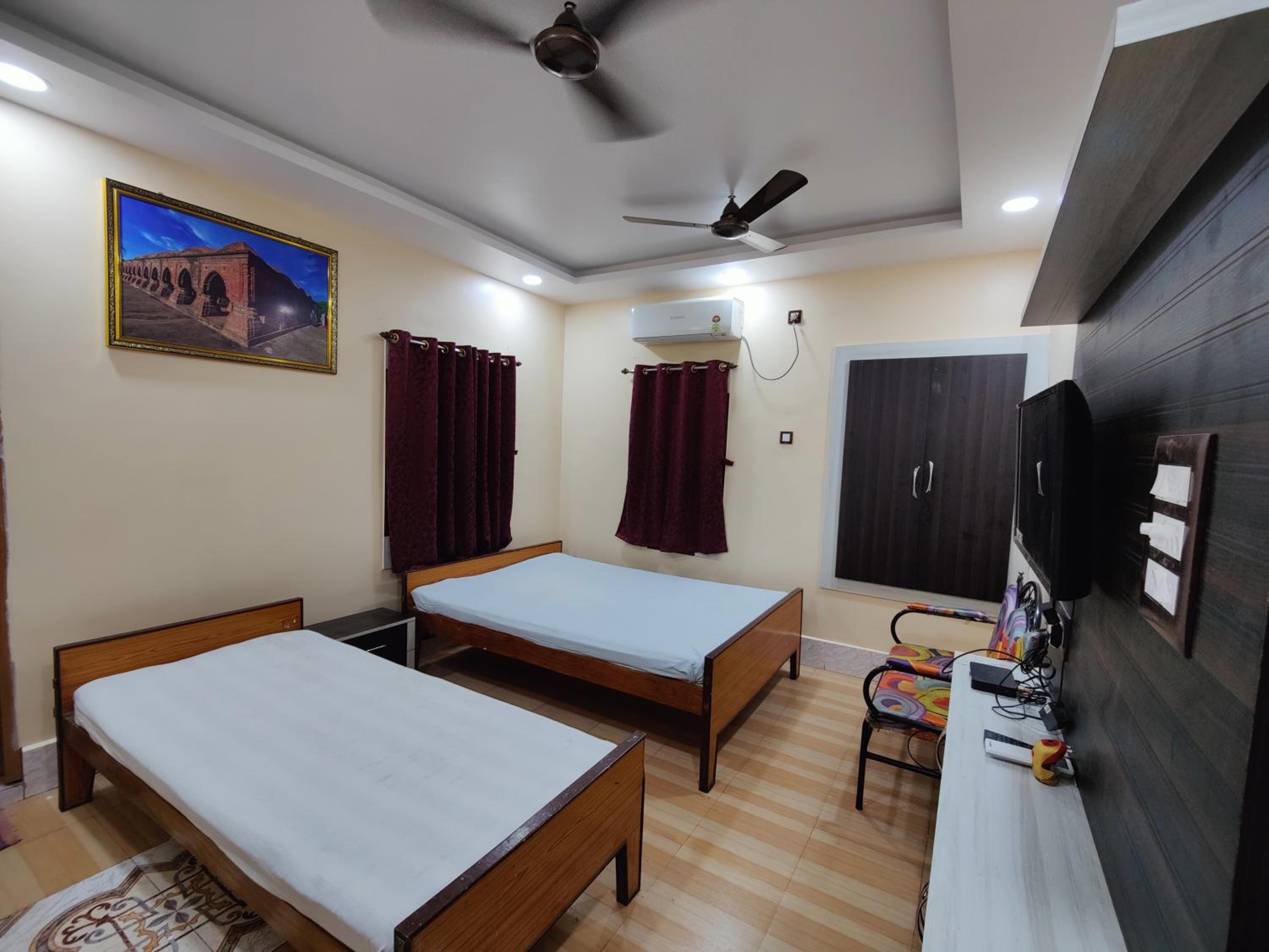Deluxe Triple Room - Photo 1