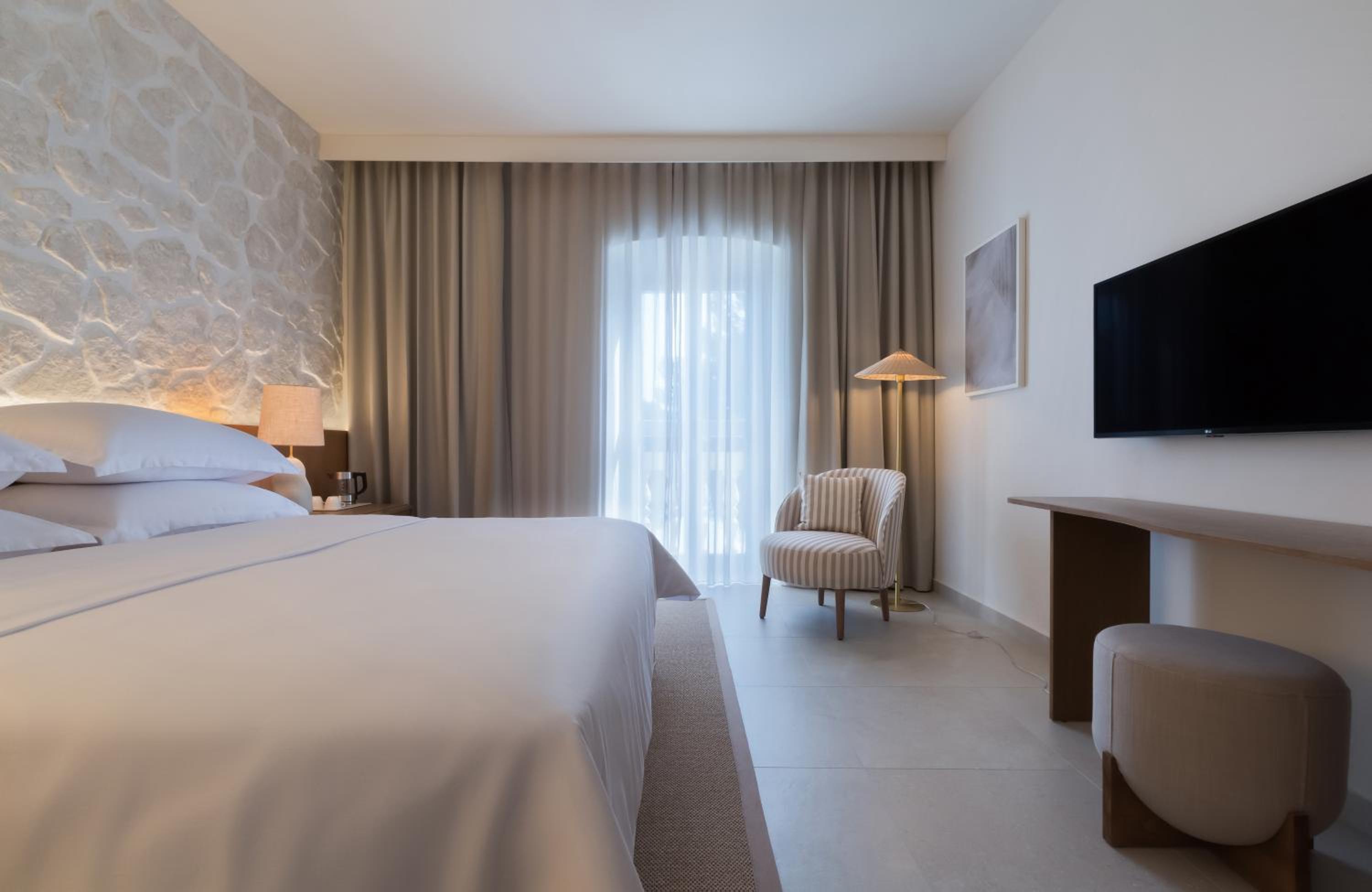 Standard Double Room - Photo 4