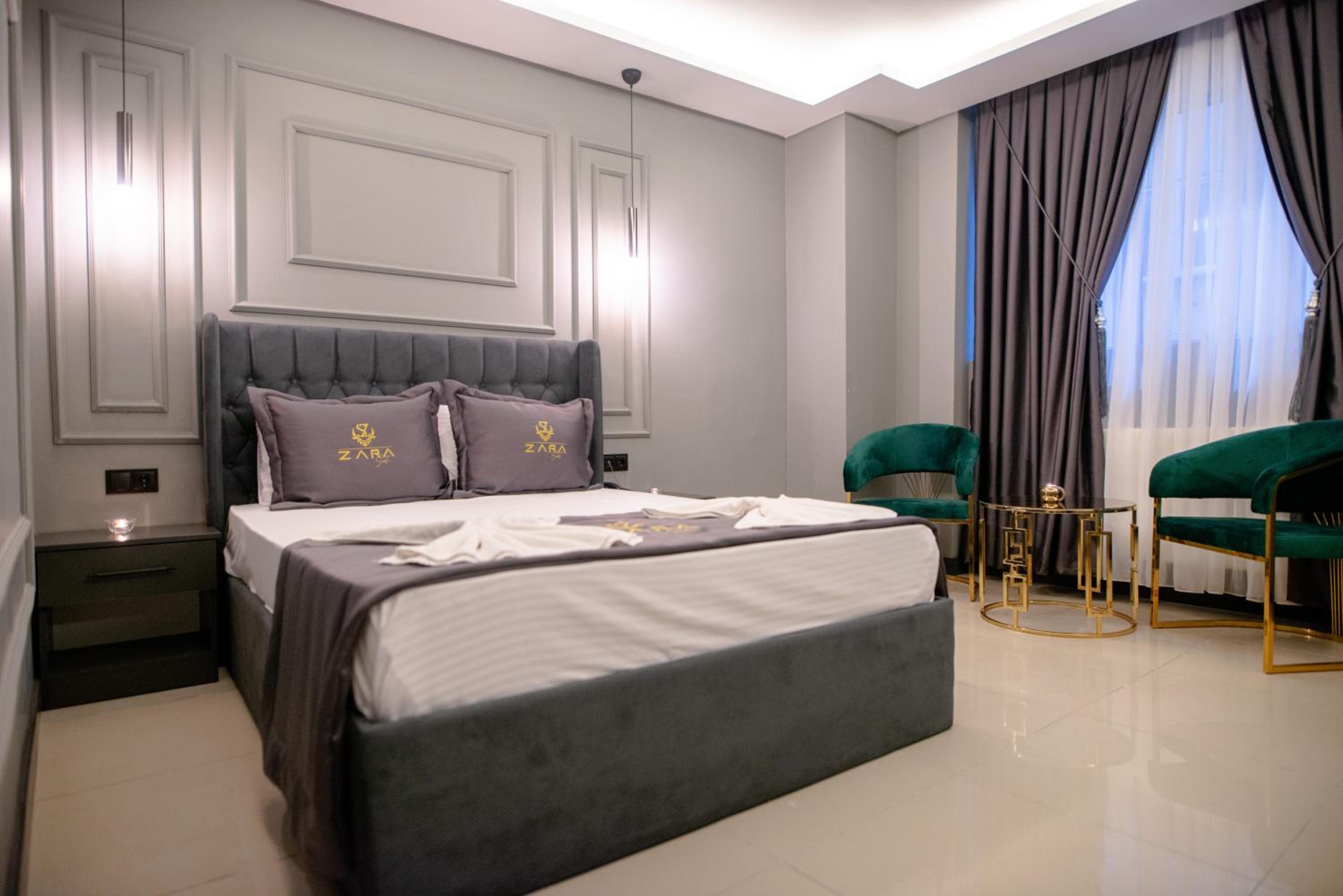 Double Room with Extra Bed photo 3