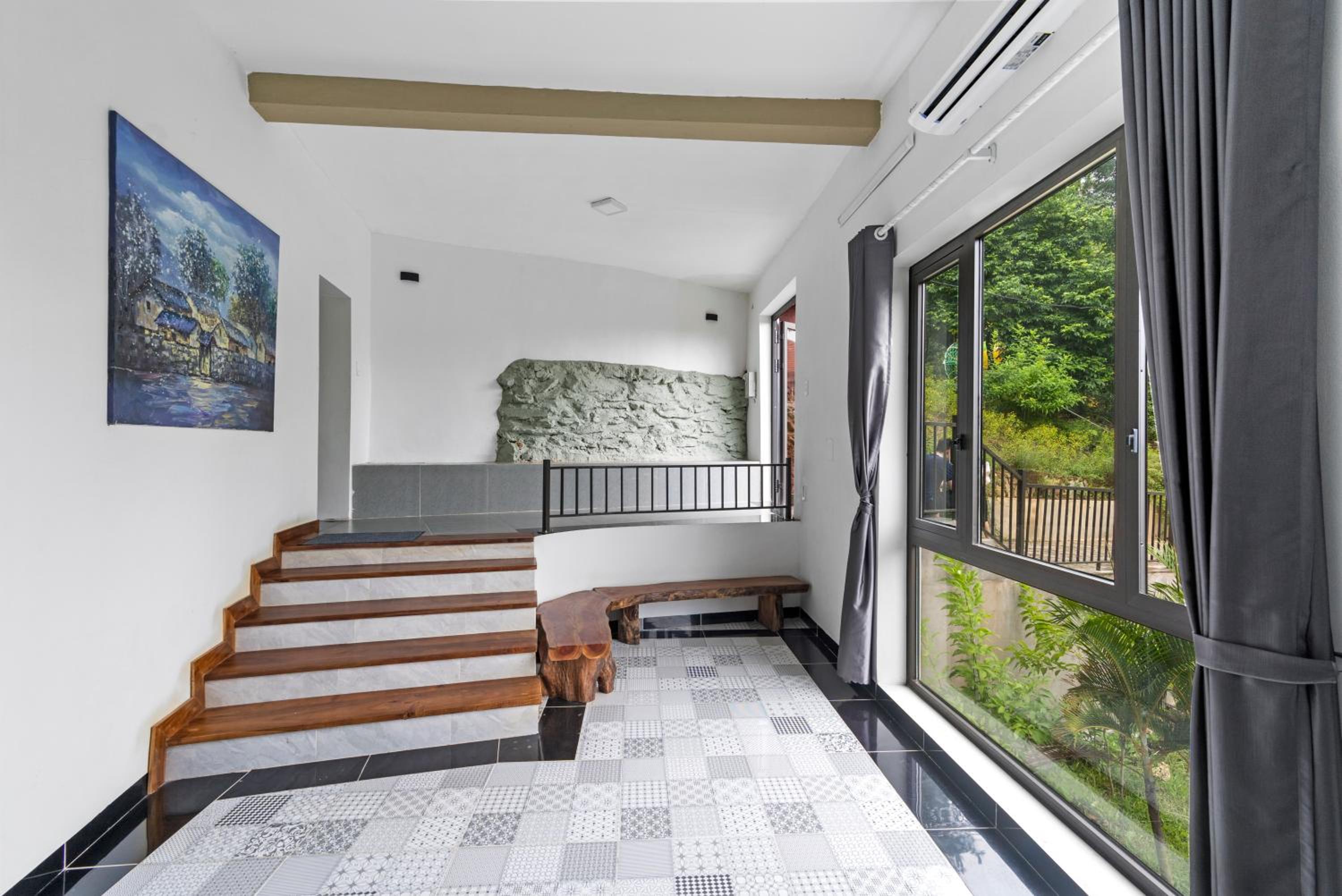Family Room with Garden View