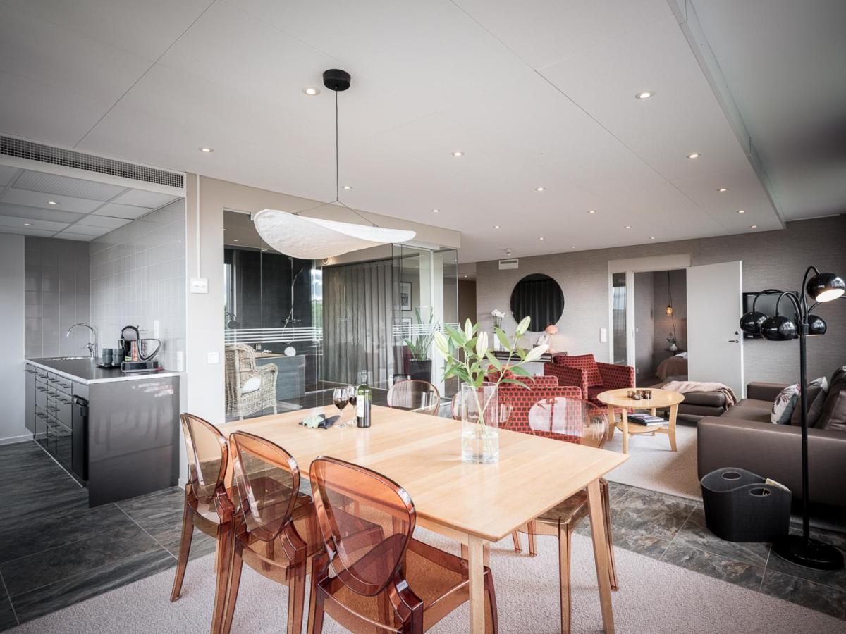 Suite - Photo 3