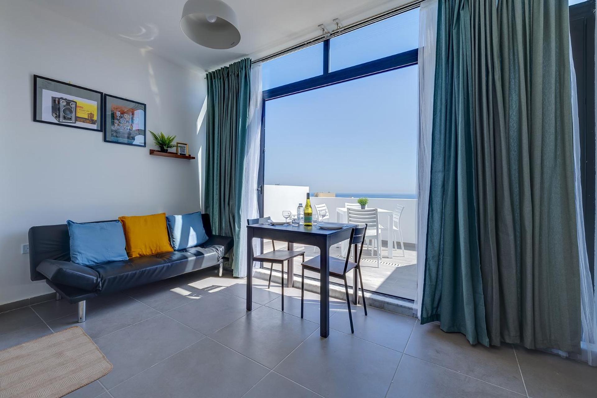 Apartment with Sea View