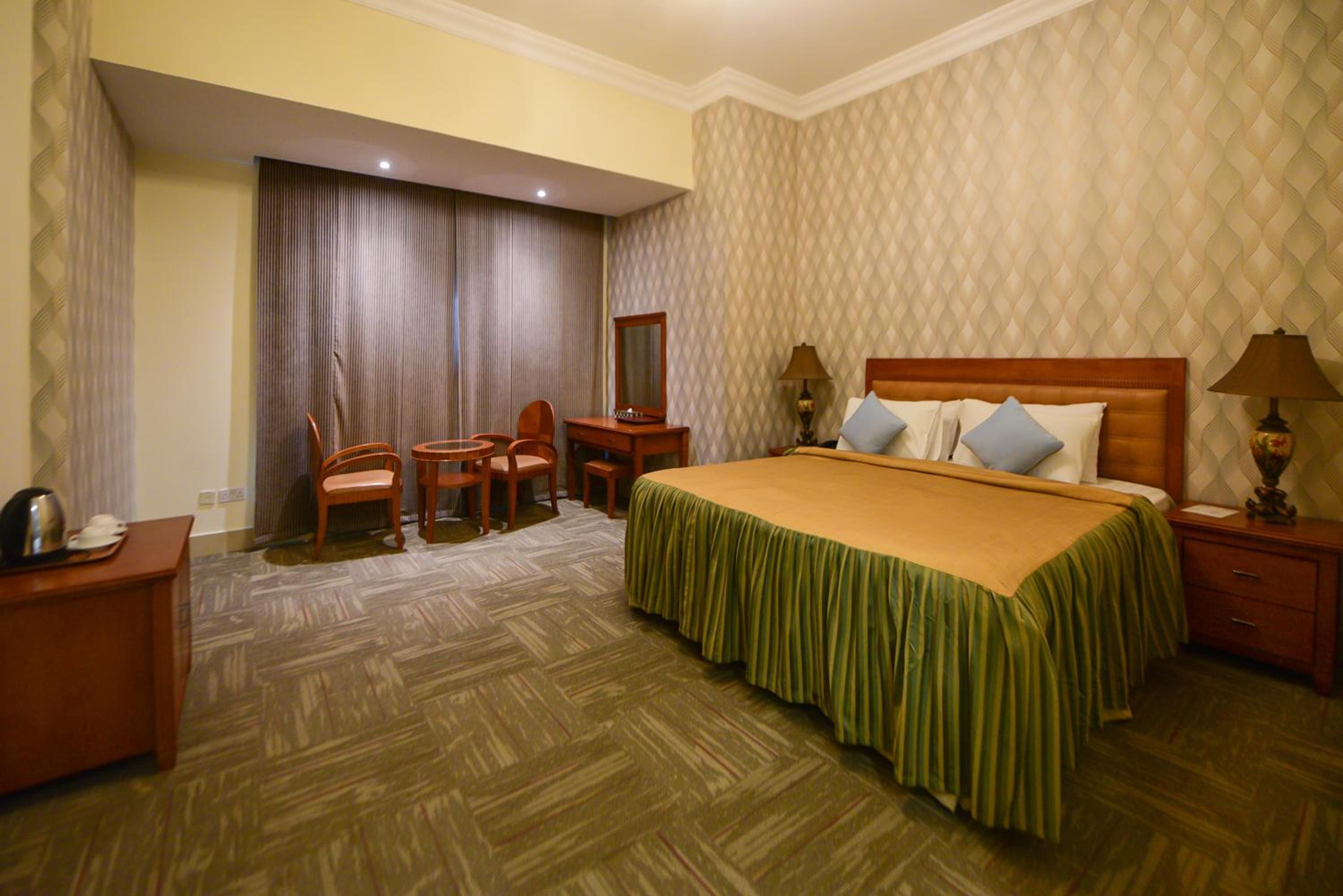 Deluxe King Room - Photo 1