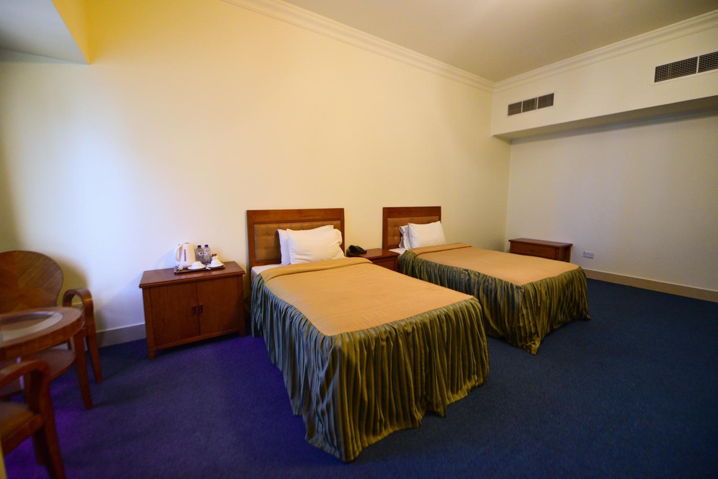 Deluxe Twin Room - Photo 2