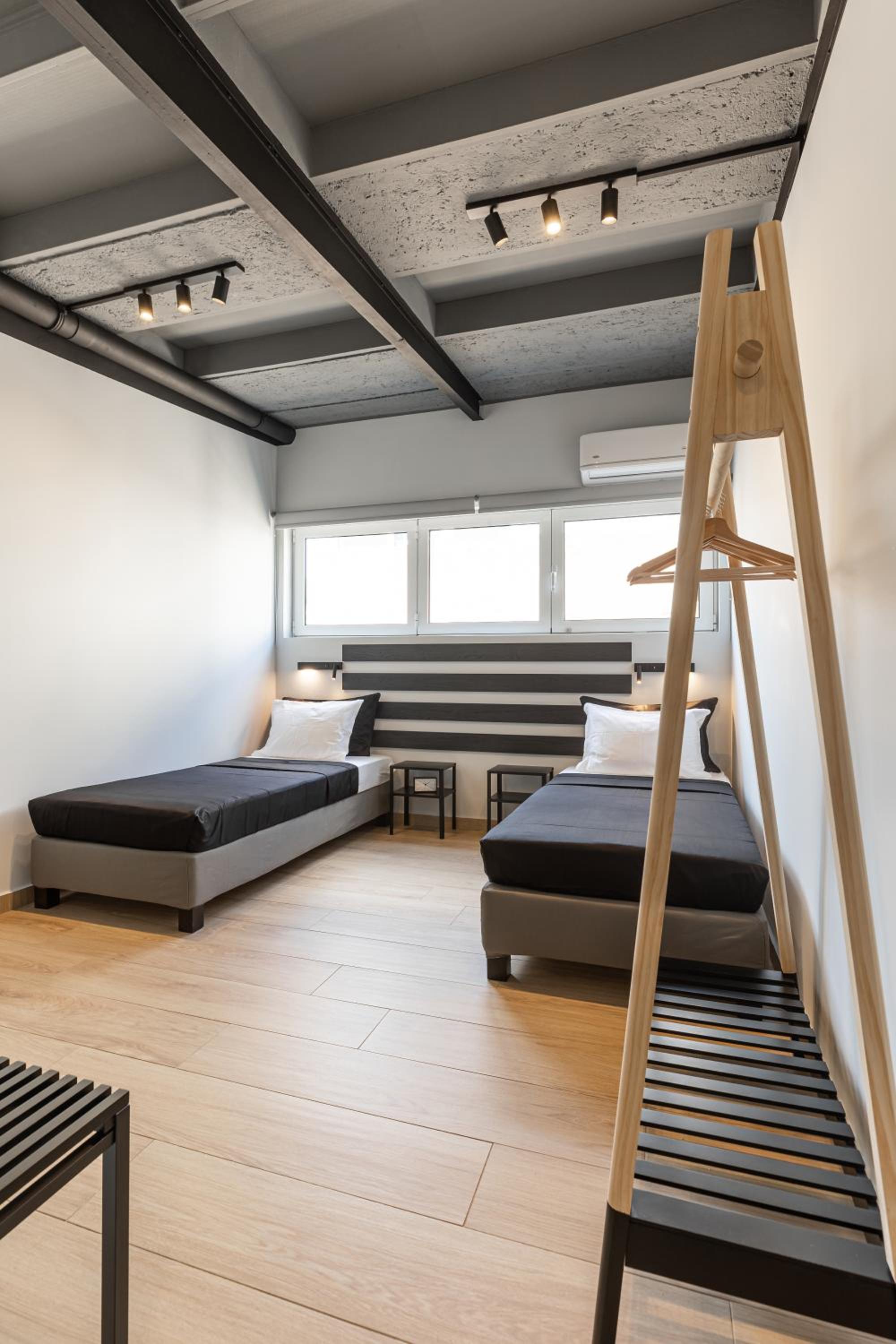 Standard Double or Twin Room photo 3