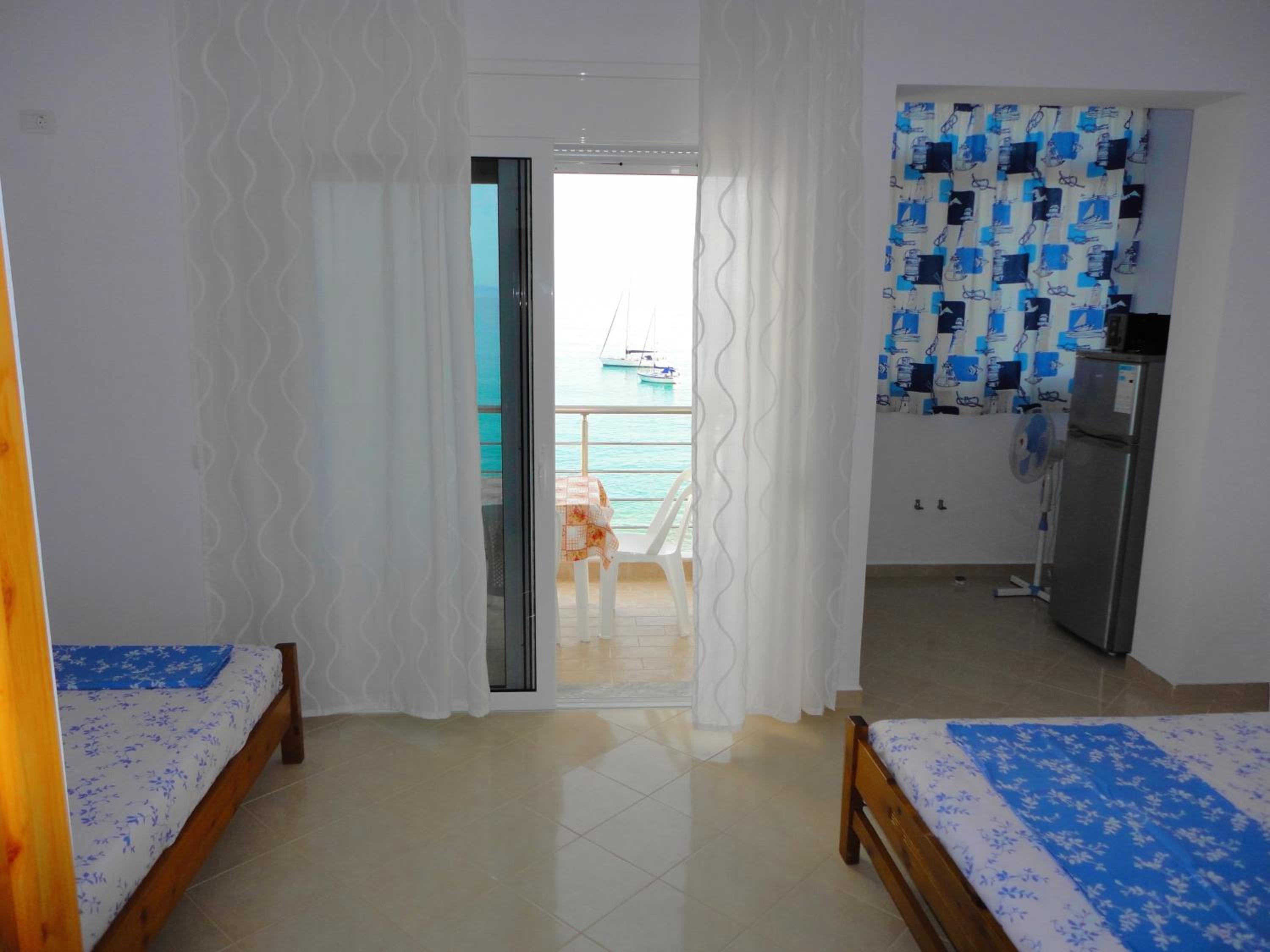 Triple Room with Balcony and Sea View