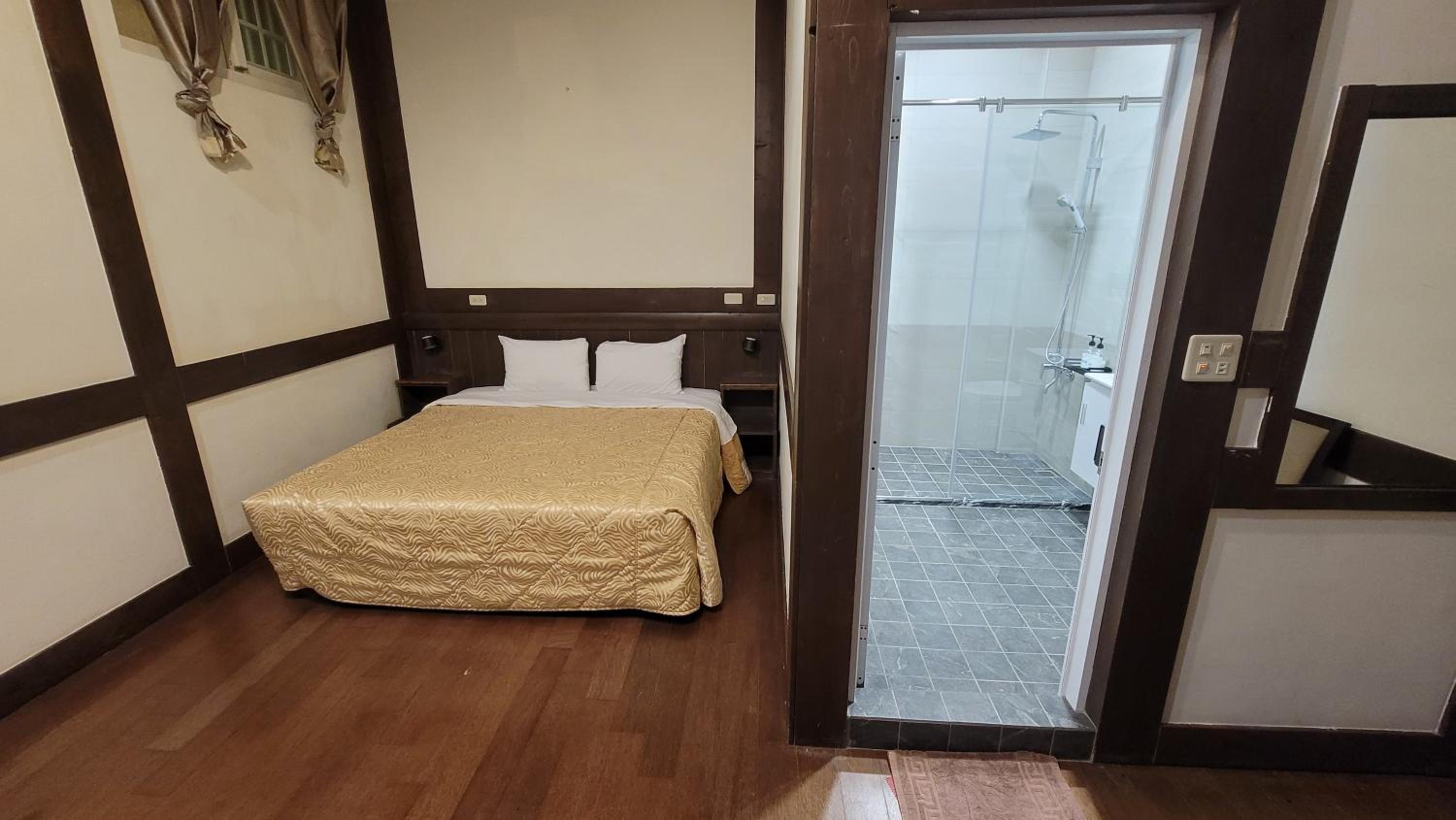 Standard Double Room photo 3