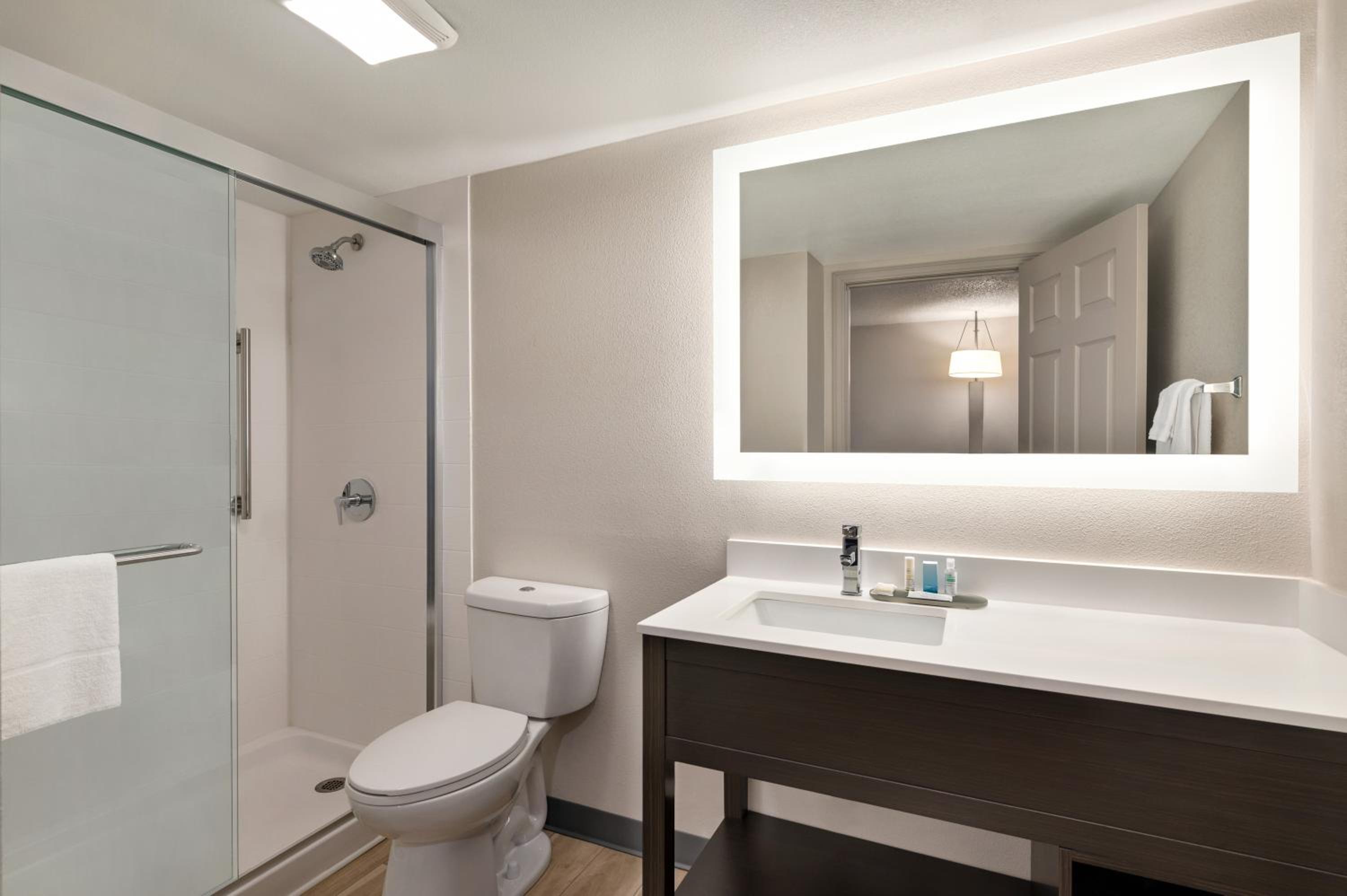 Deluxe Double with Two Double Beds  - Photo 8